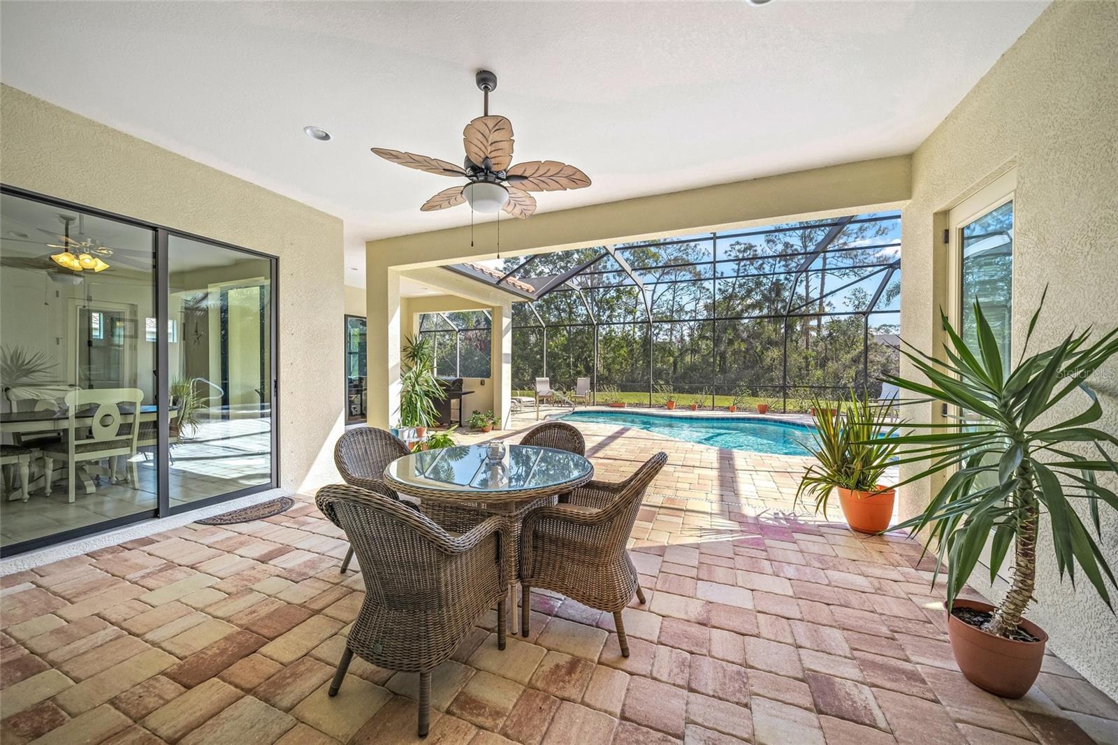 Photo 5 of 8248 LARKSPUR CIR