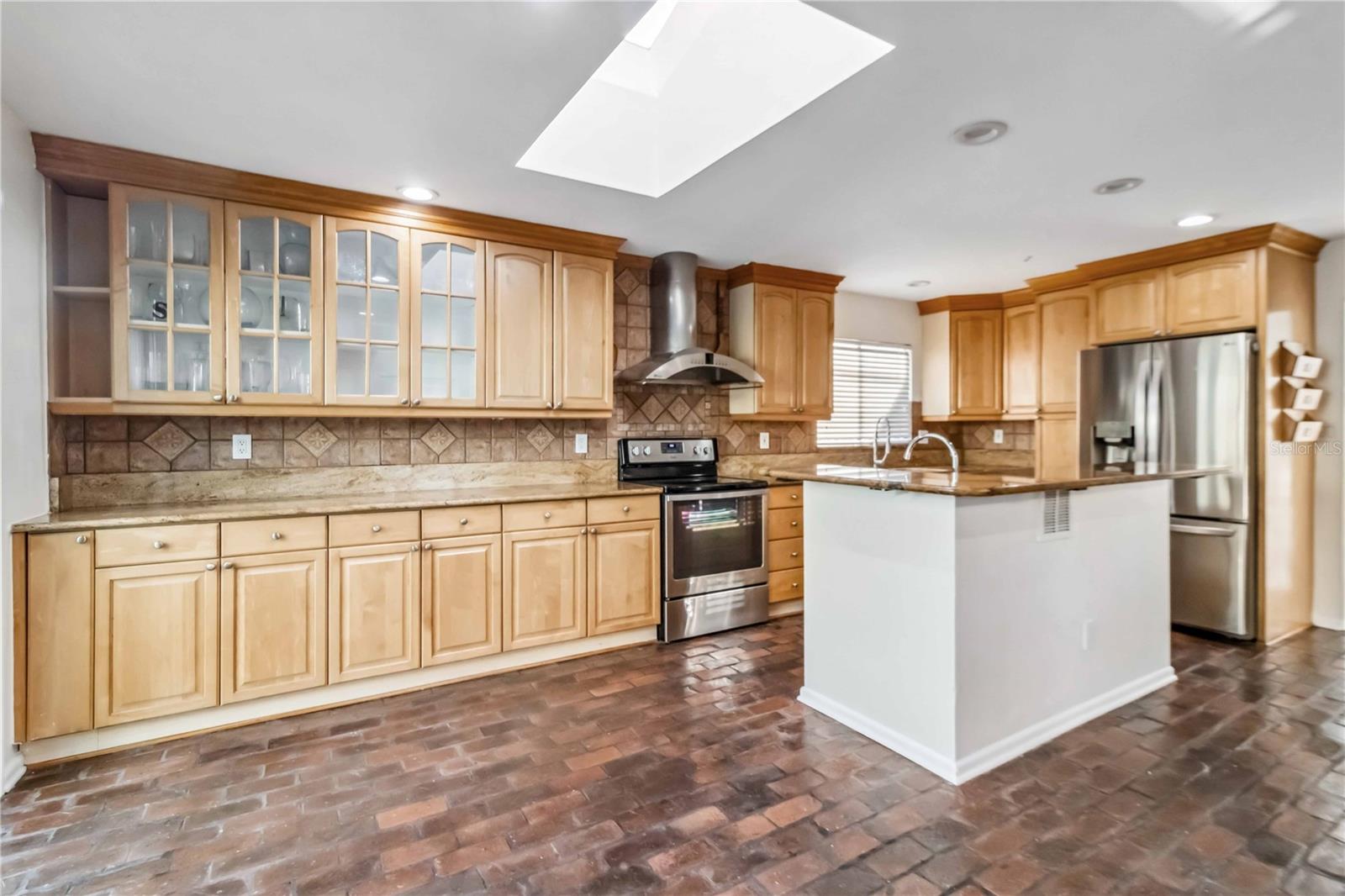 Photo 4 of 2375 RIVERWOOD PINES DR