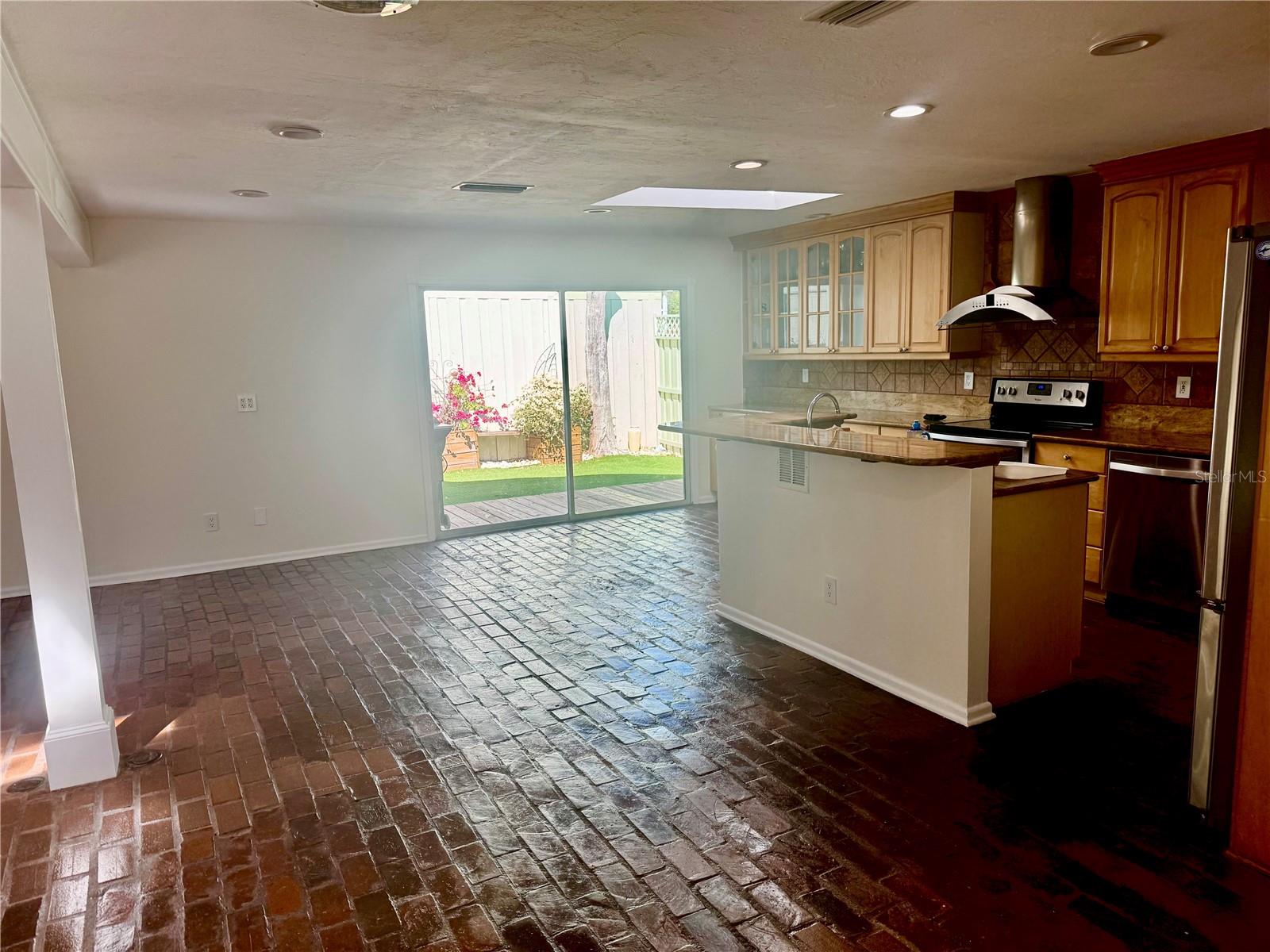 Photo 6 of 2375 RIVERWOOD PINES DR