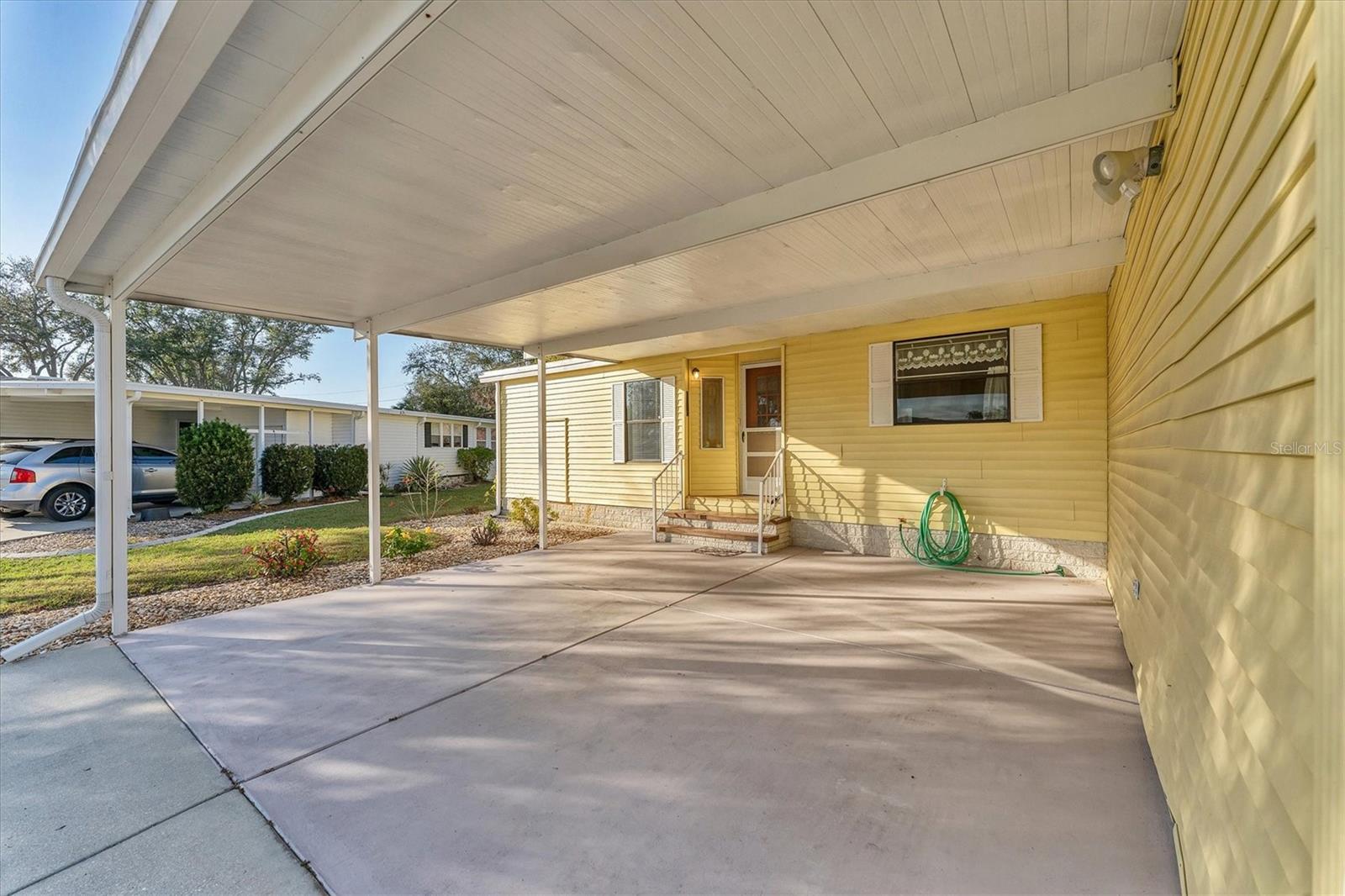 Photo 3 of 8536 COUNTESS AVENUE CIR