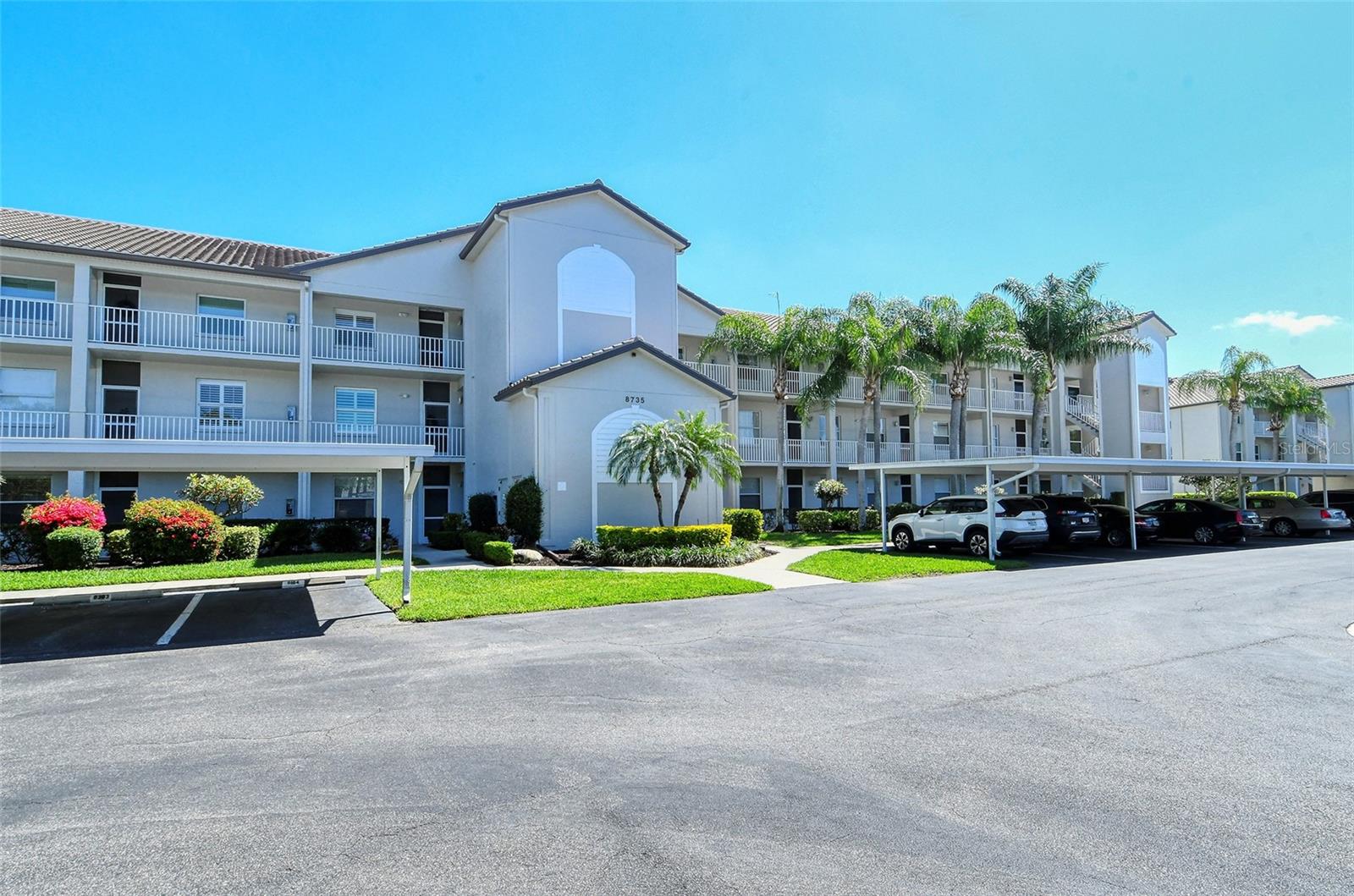 Photo of 8735 OLDE HICKORY AVE #8210