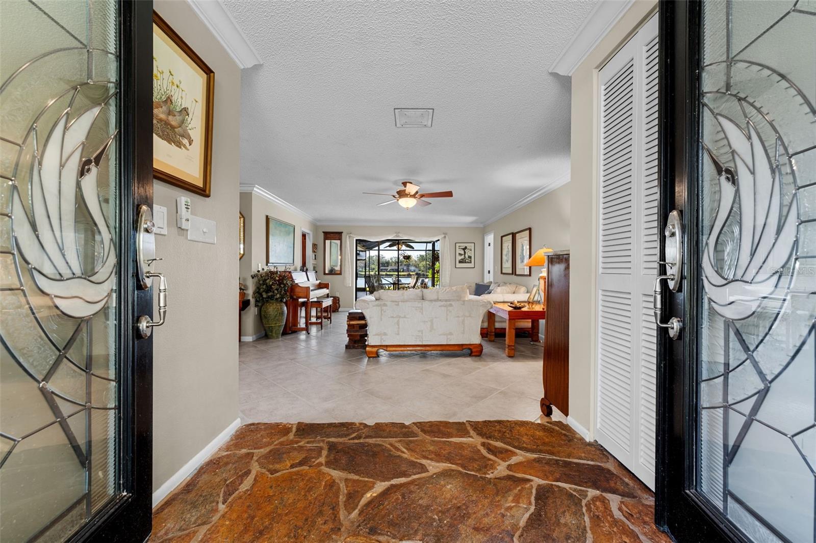 Photo 2 of 5036 WILLOW LEAF WAY