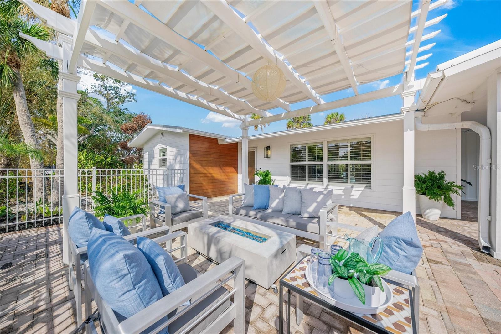 Photo of 615 AVENIDA DEL NORTE