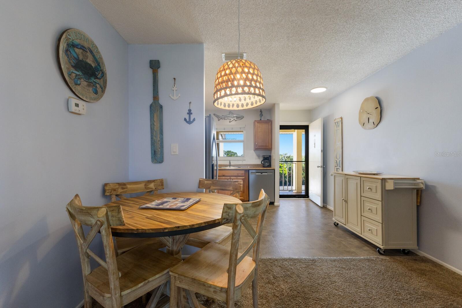 Photo 5 of 901 BEACH RD #402