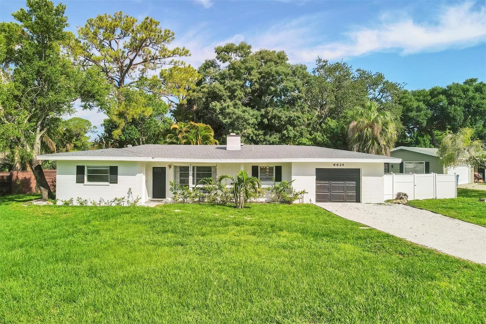 Photo of 6624 FAIRWAY DR