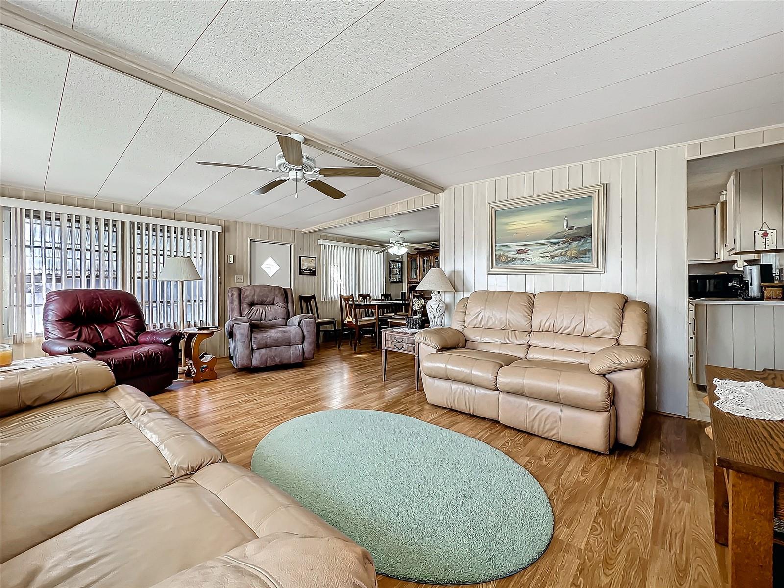 Photo 6 of 511 50TH AVENUE DR W