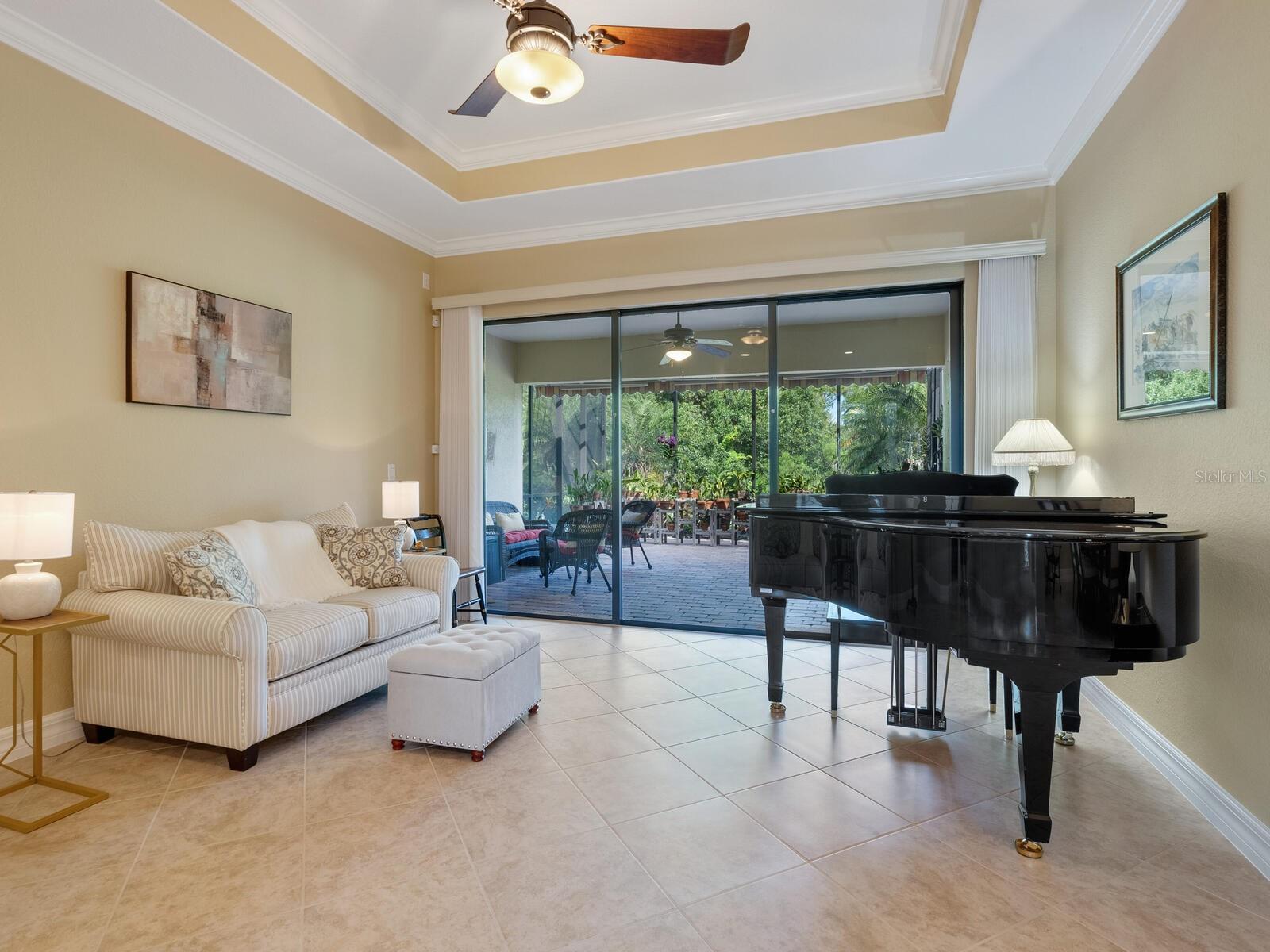 Photo 4 of 20909 LOGGIA CT