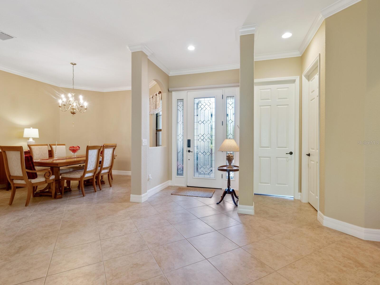 Photo 5 of 20909 LOGGIA CT