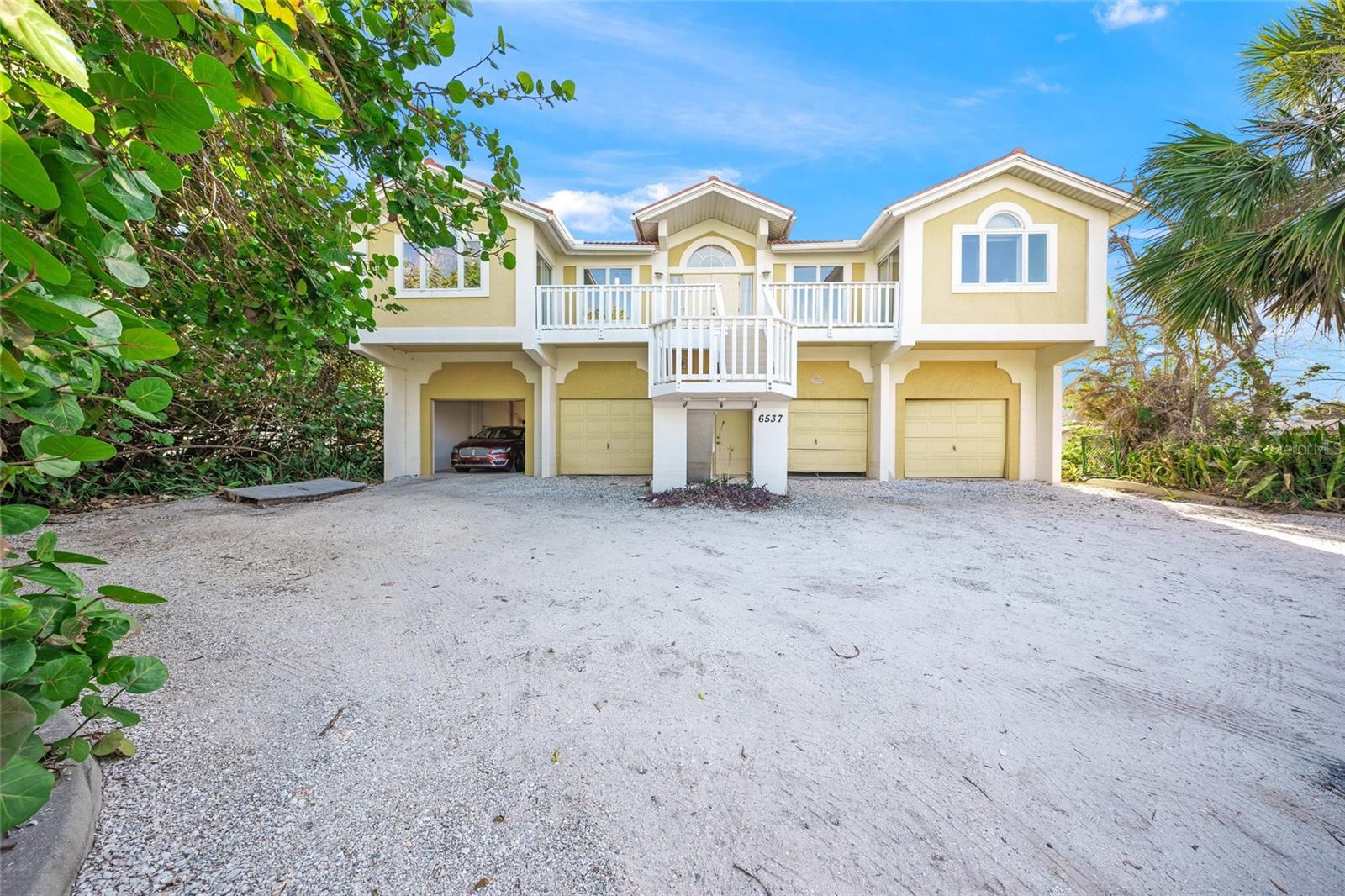 Photo of 6537 GULF OF MEXICO DR
