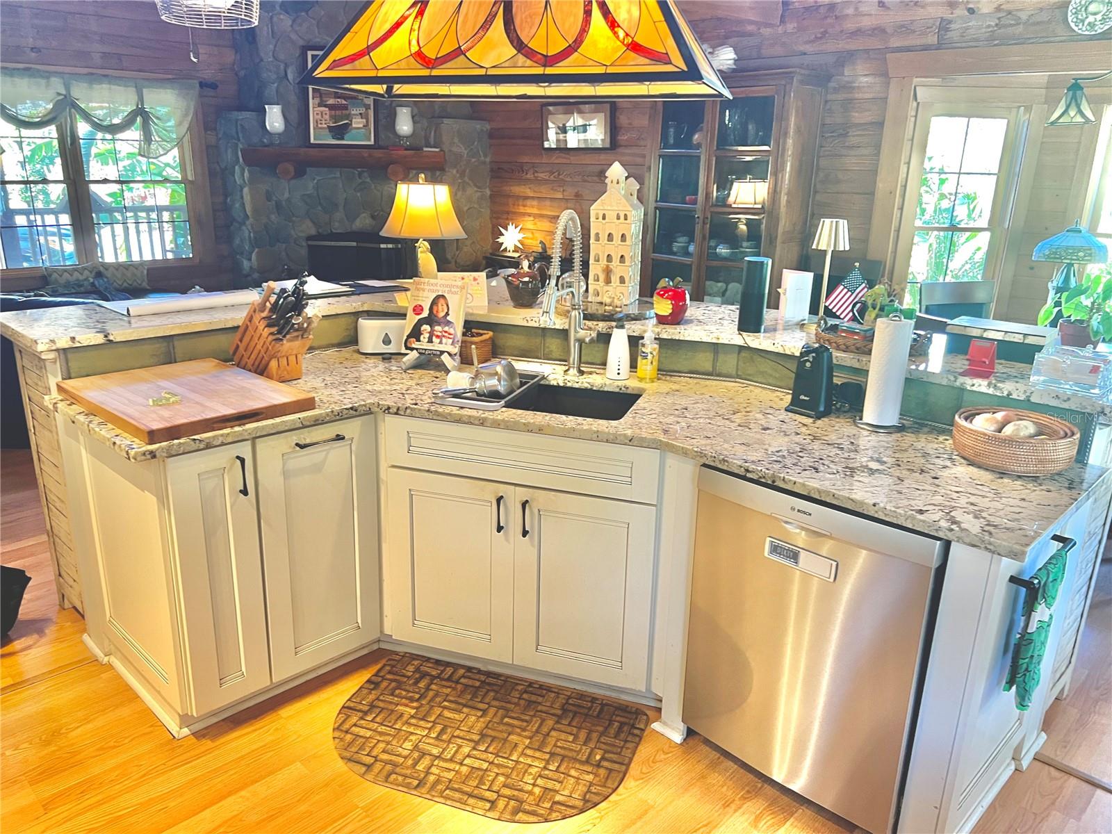 Photo 6 of 7102 VALRIE LN