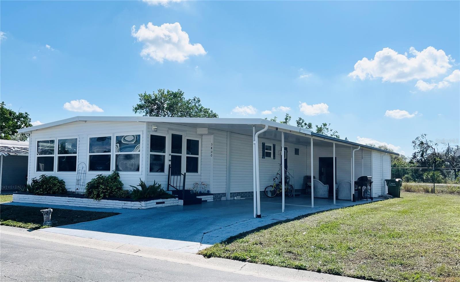 Photo of 3400 OAKWOOD BLVD S