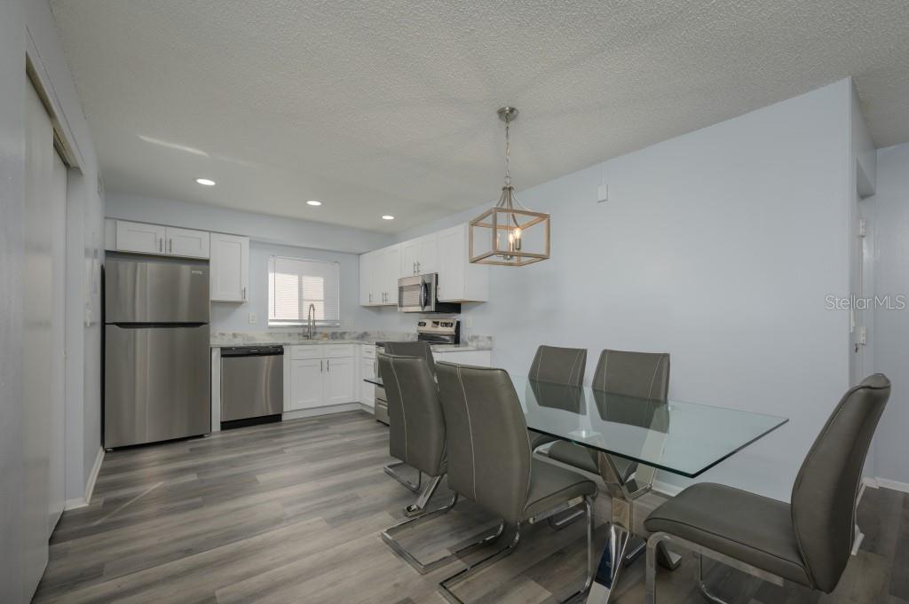 Photo 6 of 2625 PINE LAKE TER #B