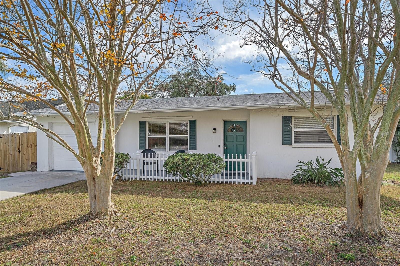 Photo 2 of 4522 BUSTI DR