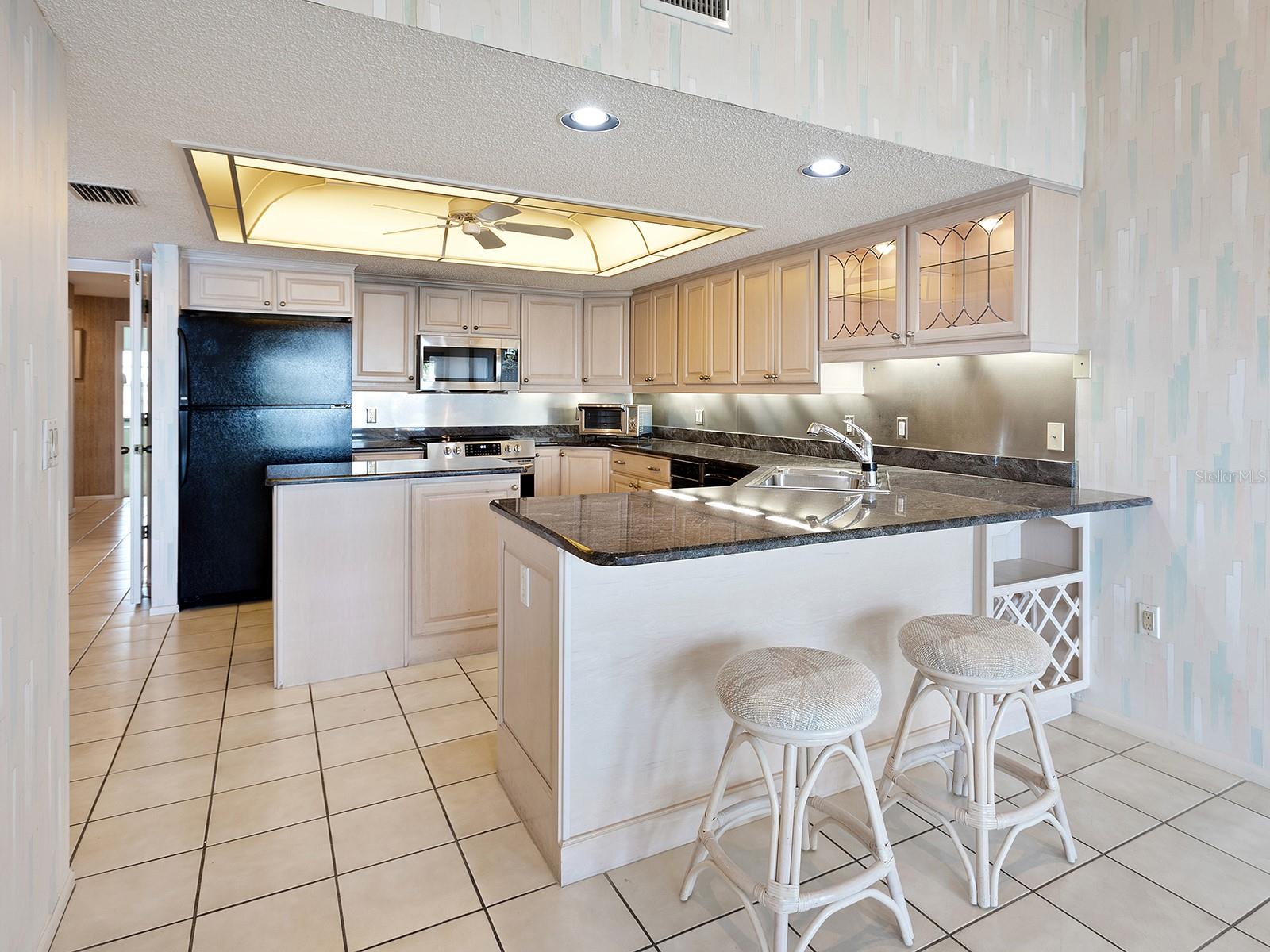 Photo 7 of 4208 MARINA CT #4208