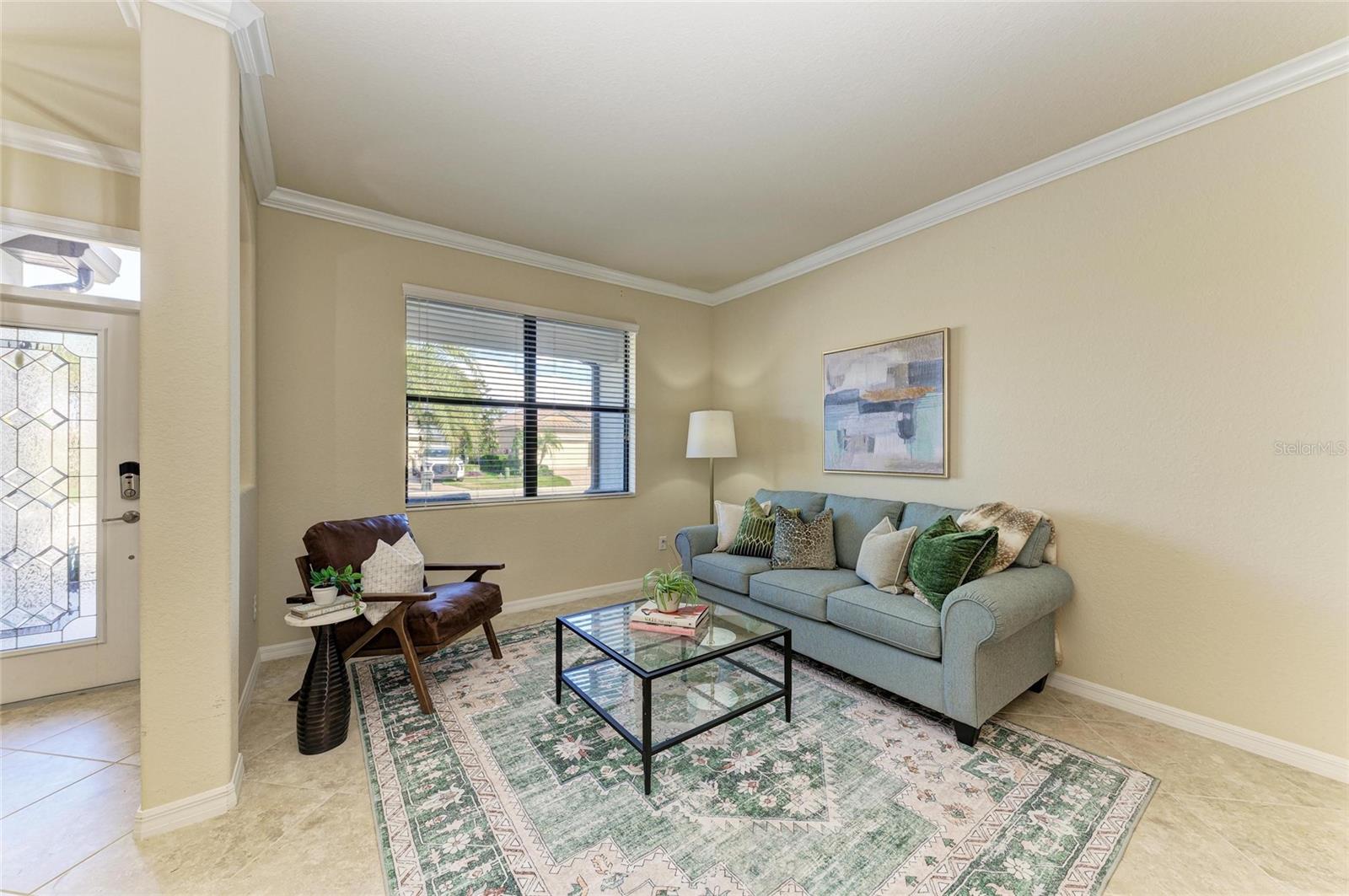 Photo 6 of 324 WHISPERING PALMS LN