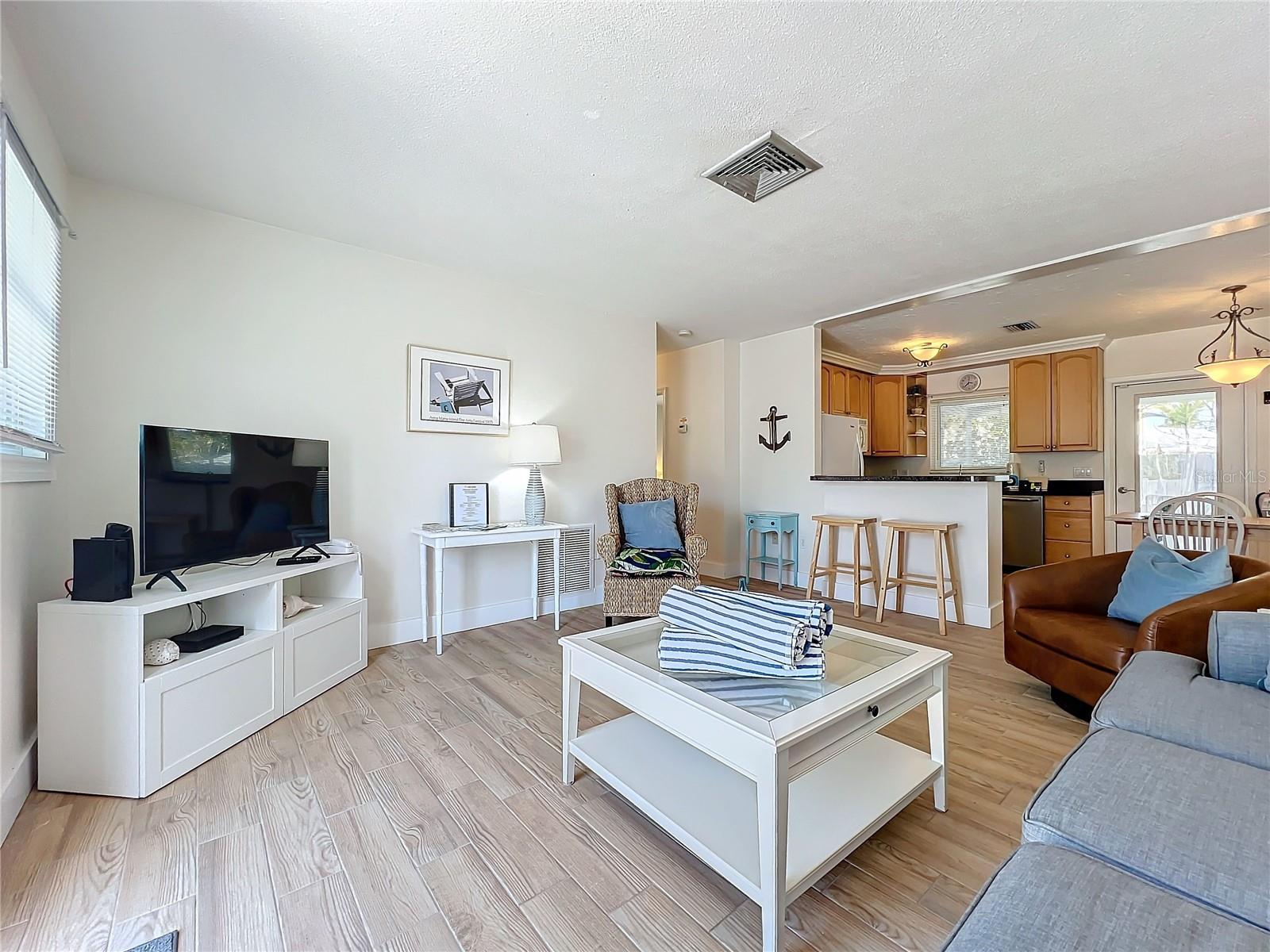 Photo 6 of 207 75TH ST #E