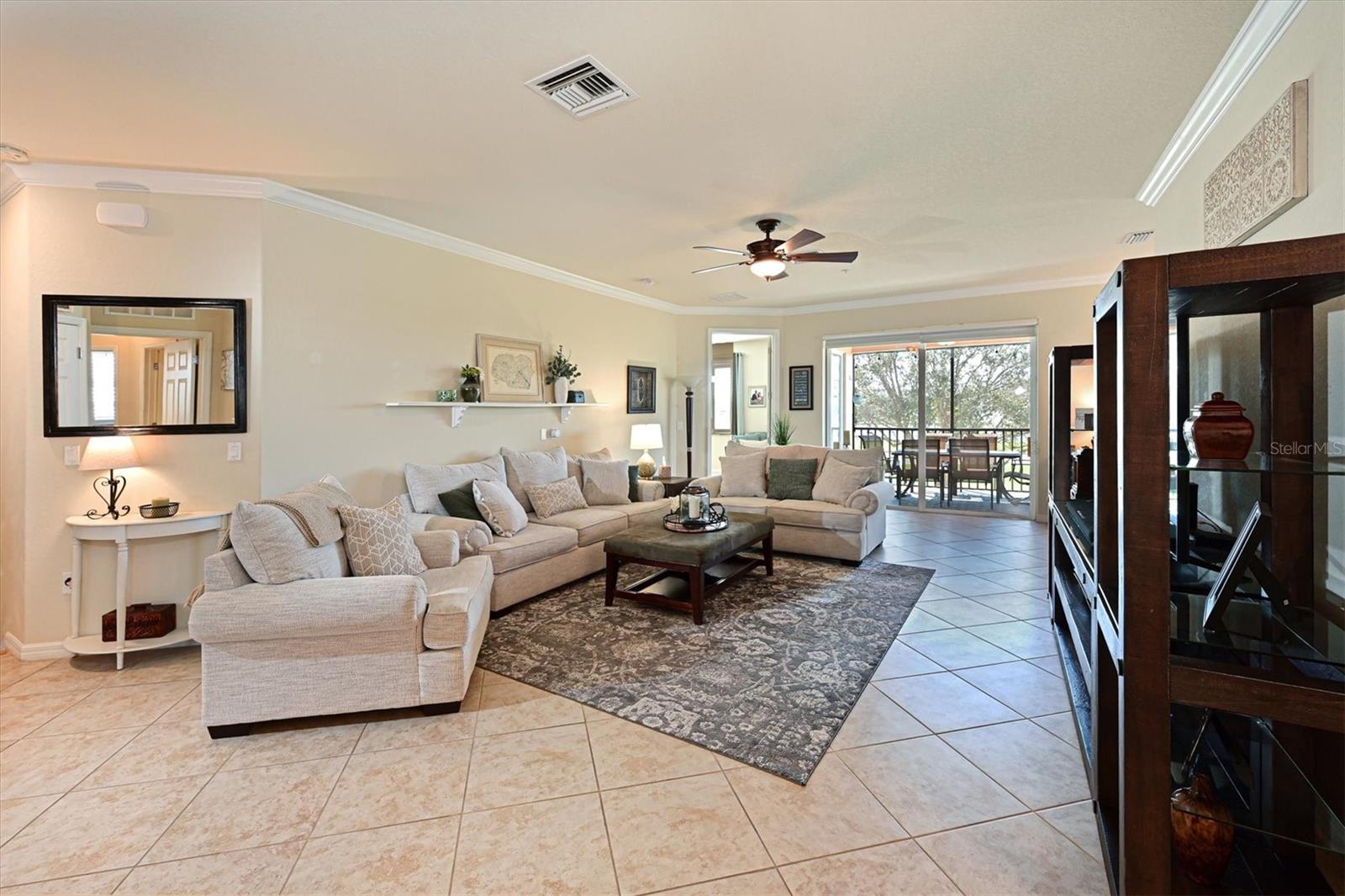 Photo 6 of 322 WINDING BROOK LN #103
