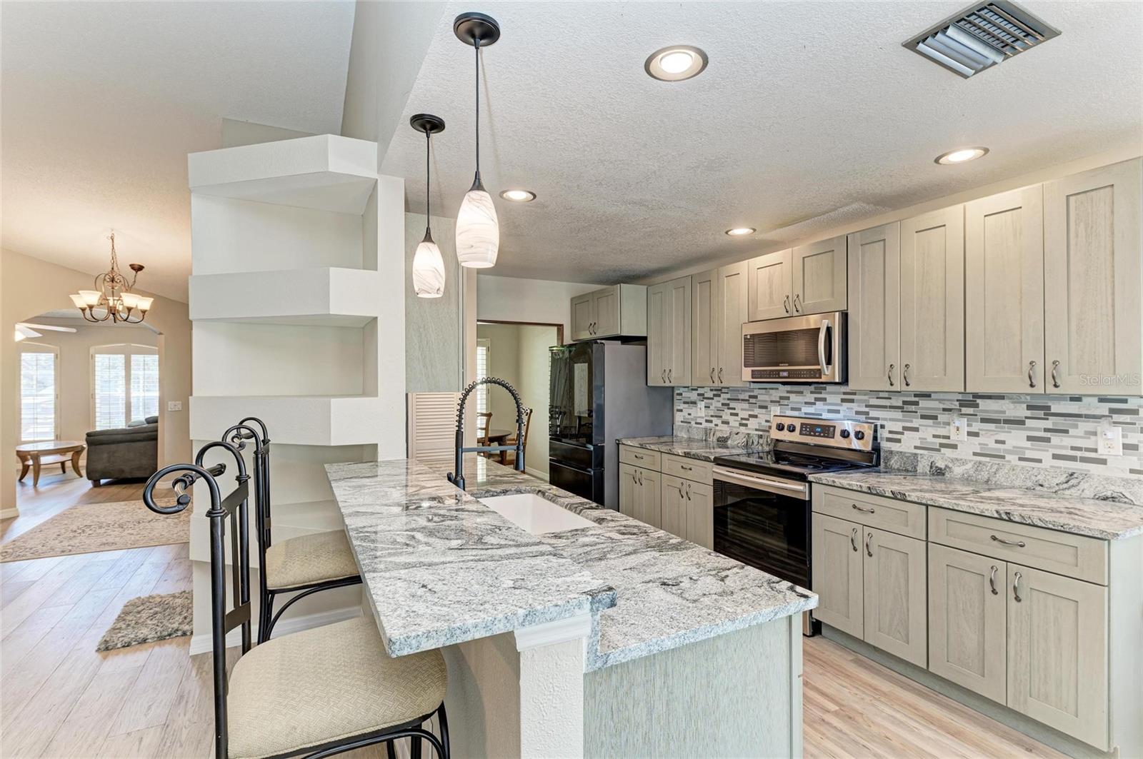 Photo 7 of 11744 SHIRBURN CIR