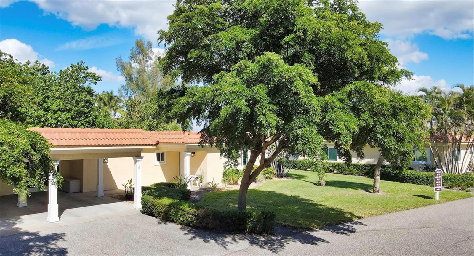 Photo 4 of 4976 GULF OF MEXICO DR #Villa 18