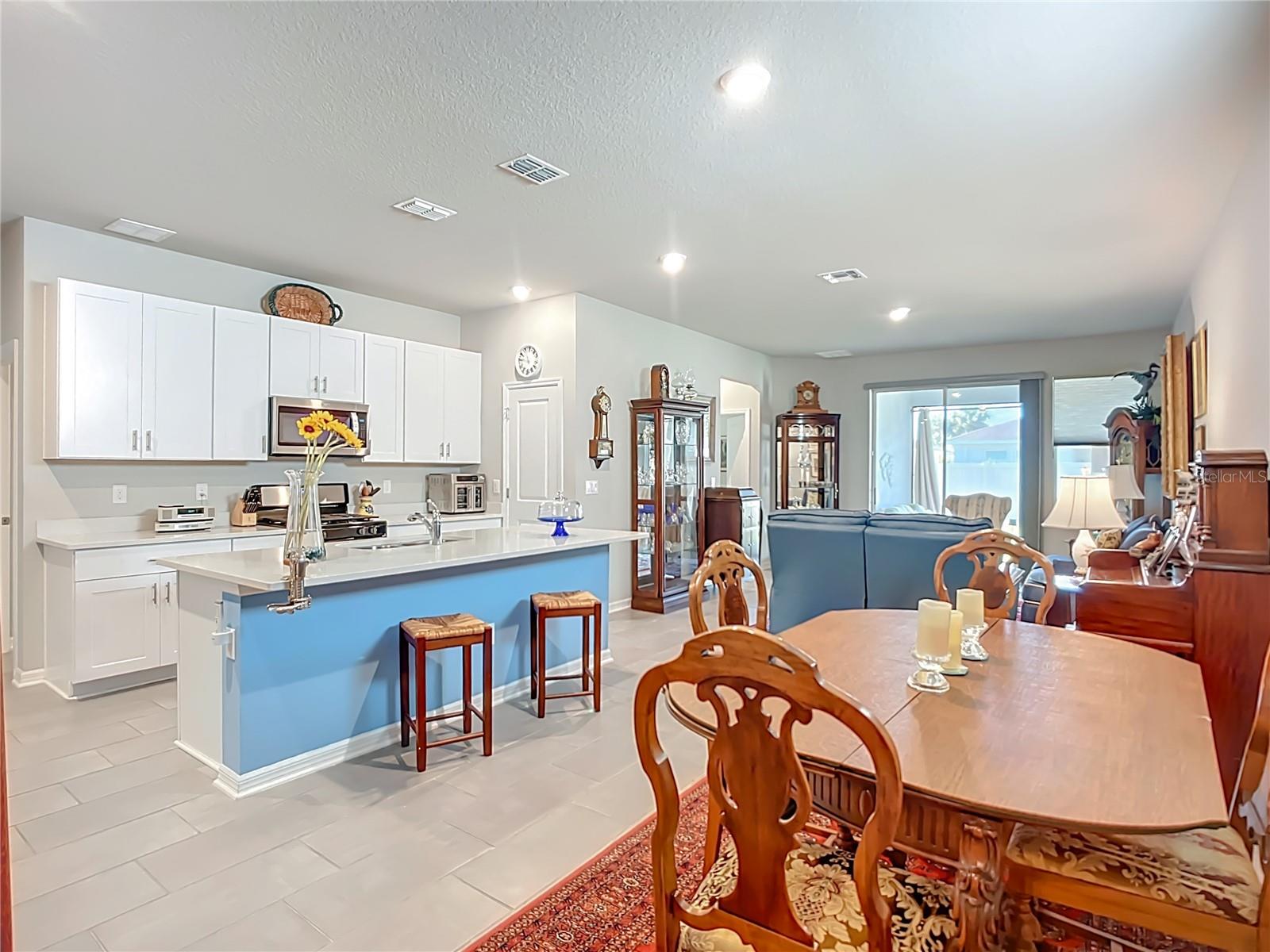 Photo 5 of 5727 BUNGALOW GROVE CT