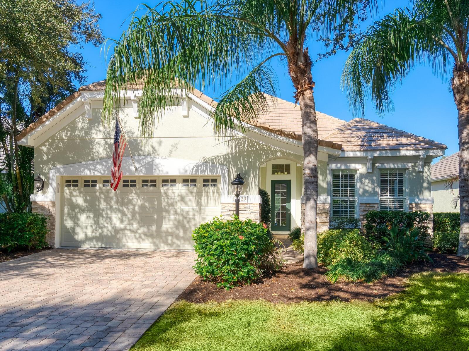 Photo 2 of 12129 THORNHILL CT