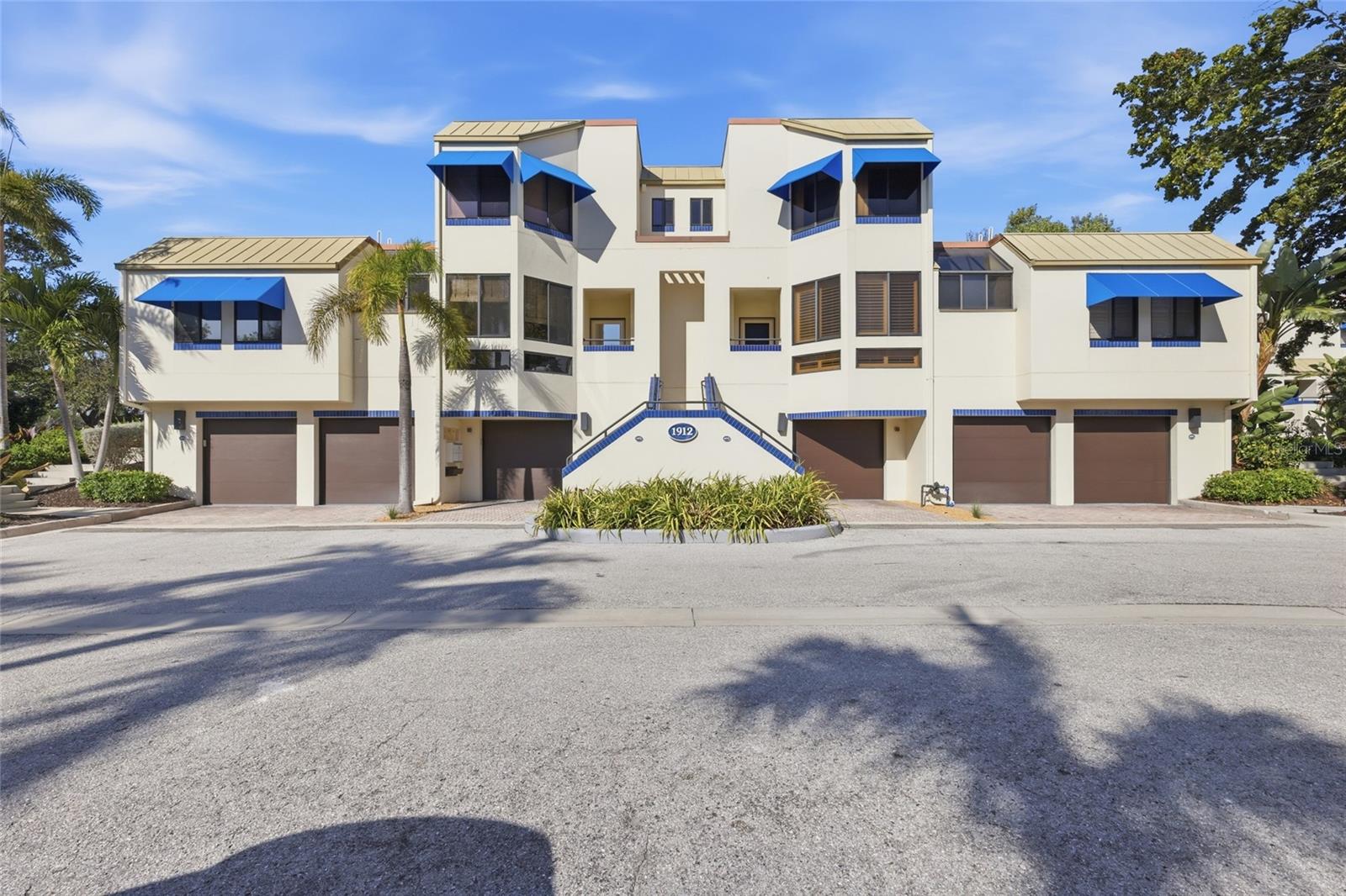 Photo of 1912 HARBOURSIDE DR #604