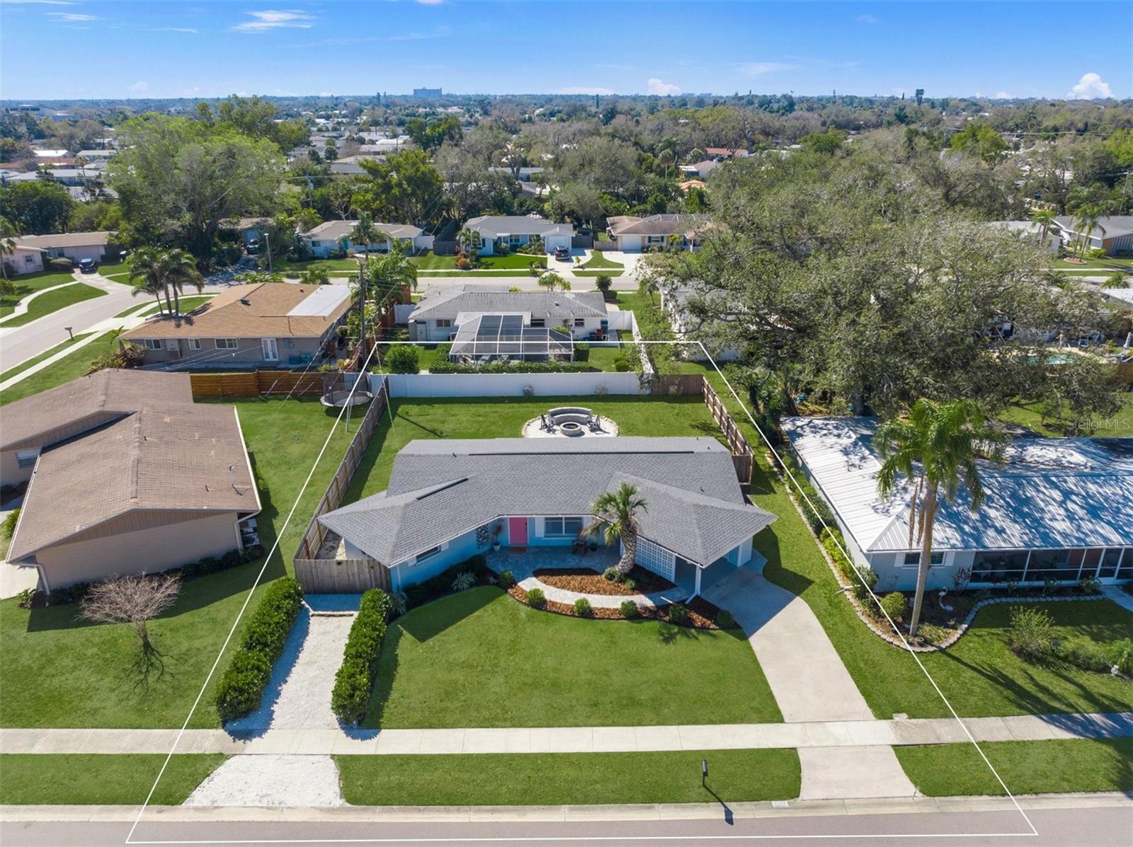 Photo 2 of 3165 REGATTA CIR