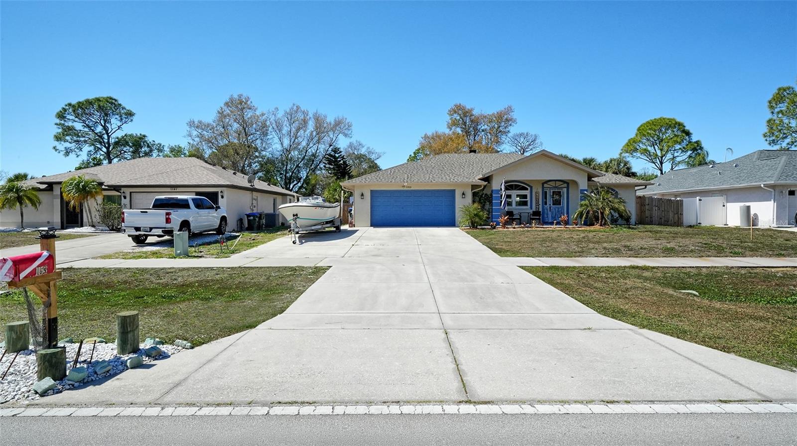 Photo 5 of 1153 S SALFORD BLVD
