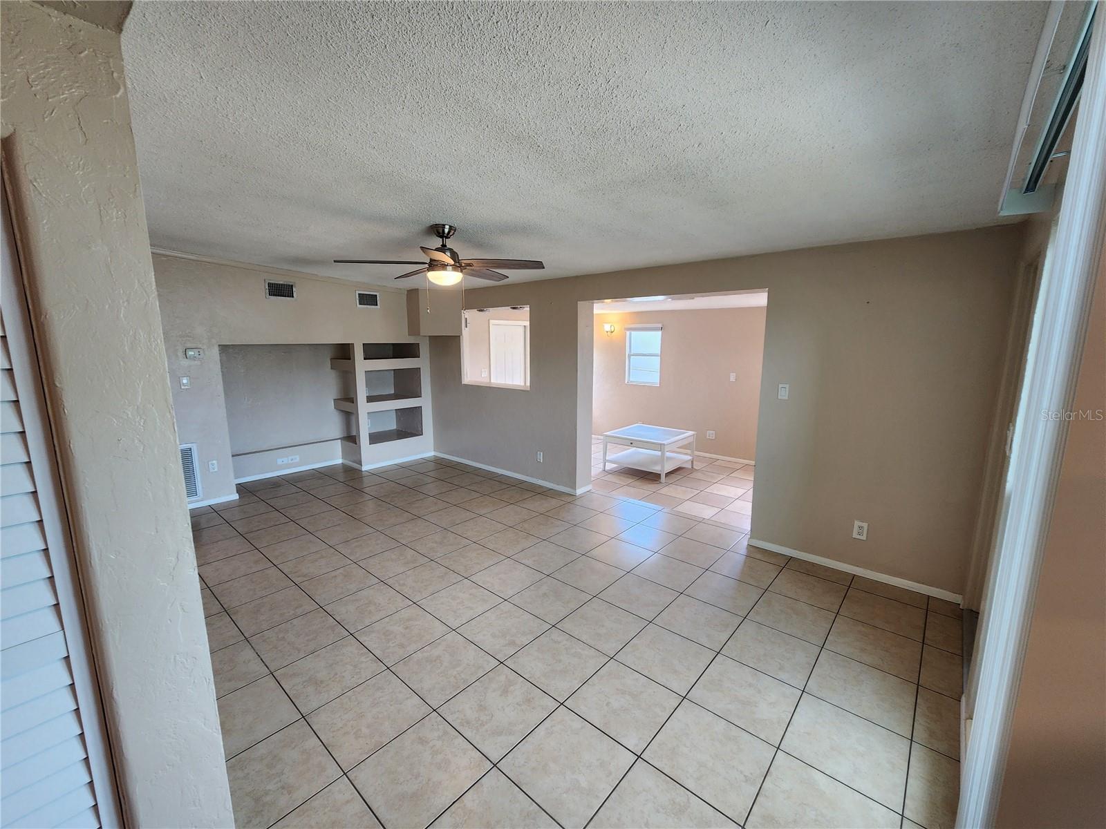 Photo 6 of 2120 BAYSHORE GARDENS PKWY