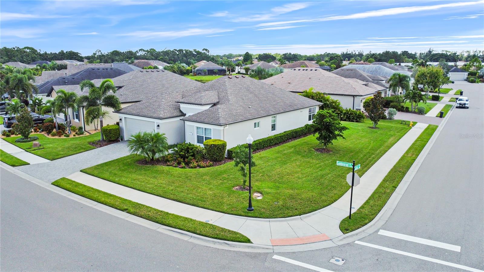 Photo 5 of 12022 GOLDENROD AVE