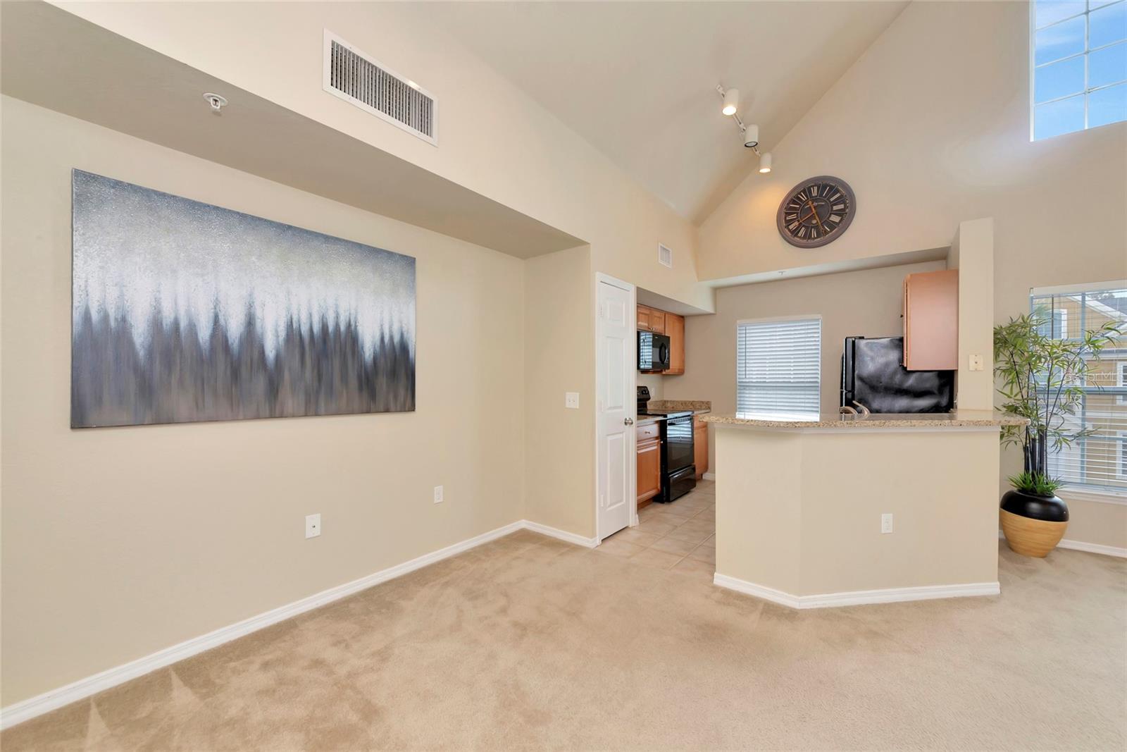 Photo 6 of 5560 ROSEHILL RD #201