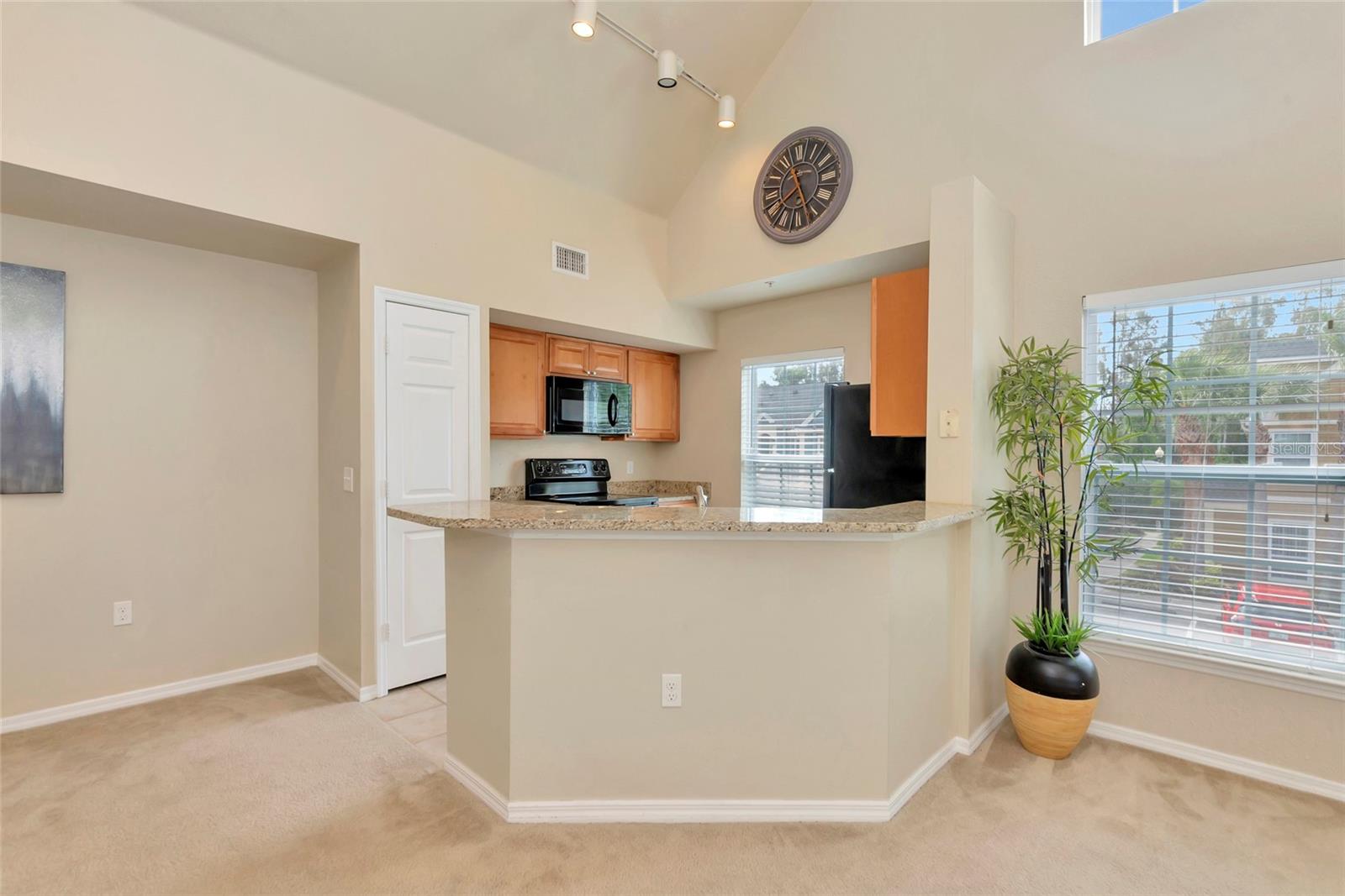 Photo 7 of 5560 ROSEHILL RD #201