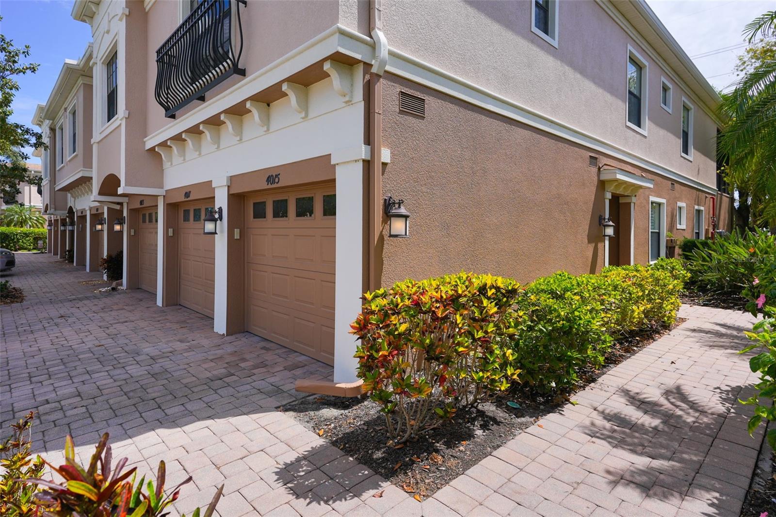 Photo 6 of 4015 OVERTURE CIR #312