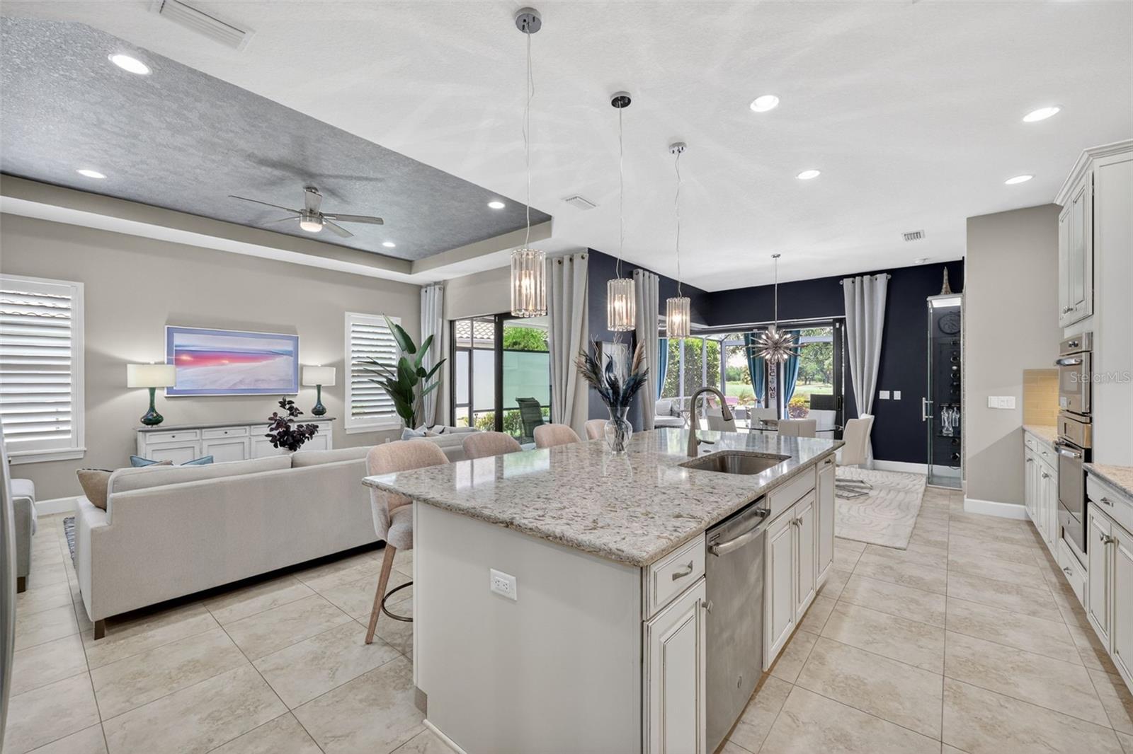 Photo 4 of 4543 TERRAZZA CT