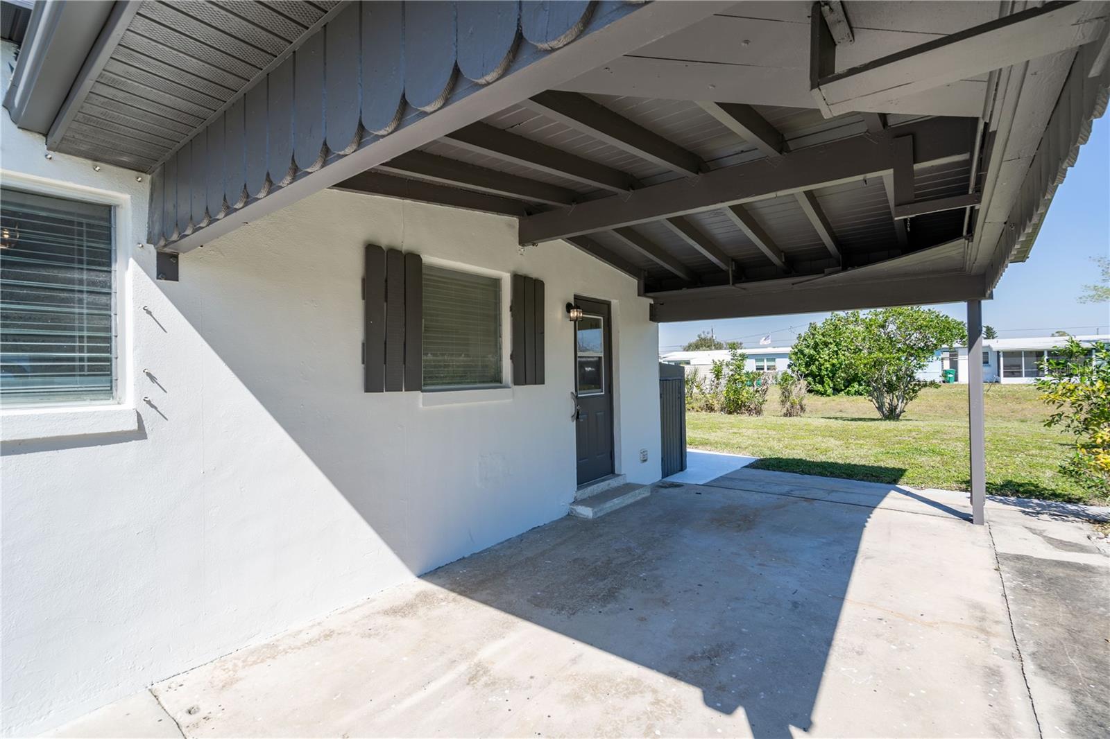 Photo 4 of 21306 HEPNER AVE