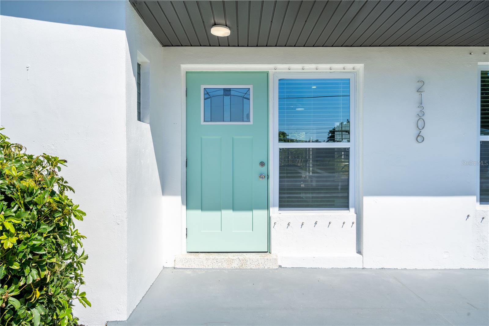 Photo 5 of 21306 HEPNER AVE