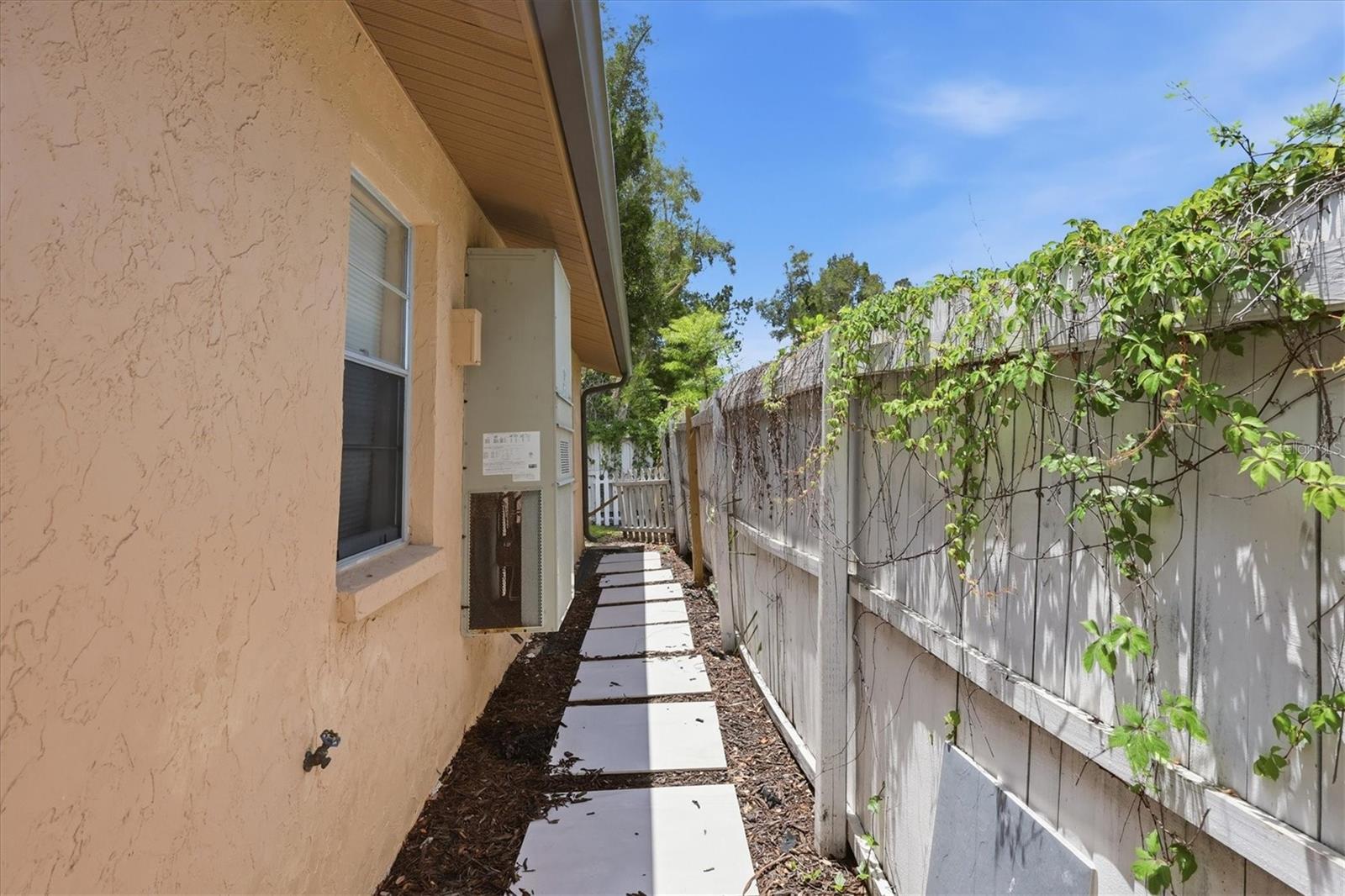 Photo 7 of 1844 MARBETH ST