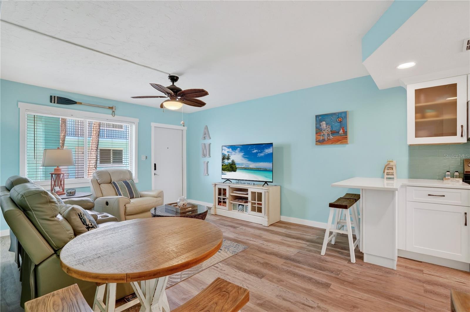 Photo 6 of 117 7TH ST N #2