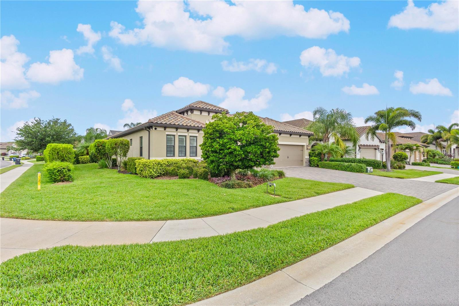 Photo 5 of 13208 INDIGO WAY