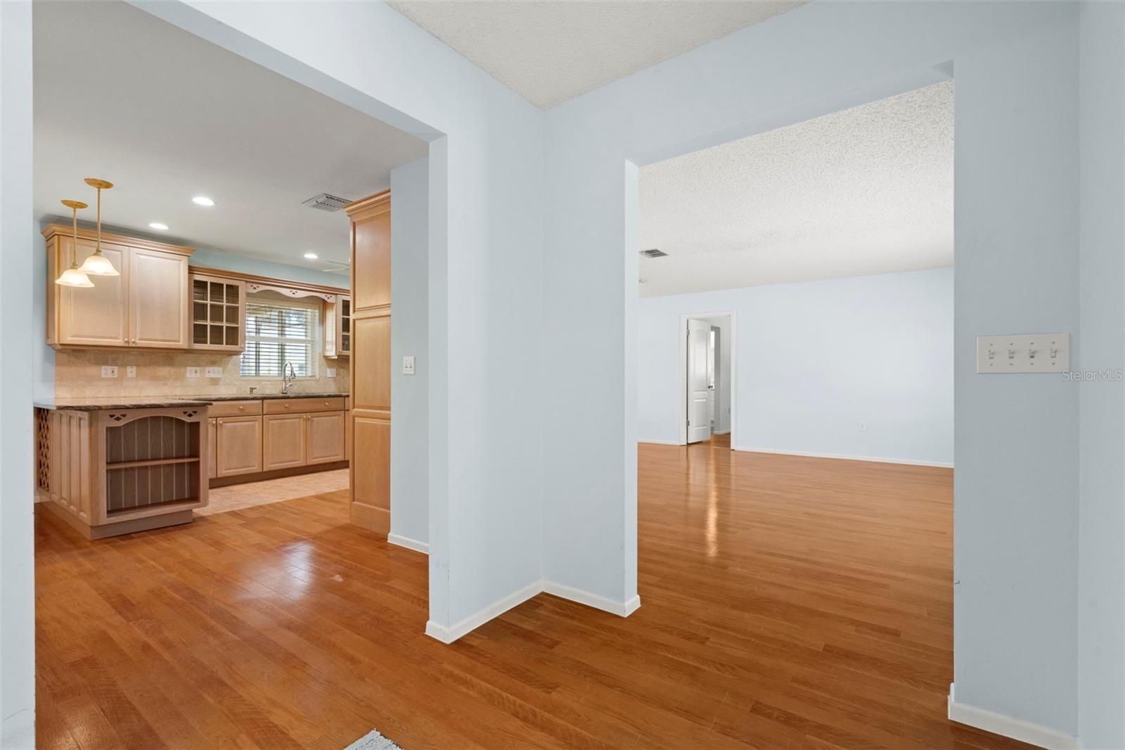 Photo 3 of 6408 29TH AVE W