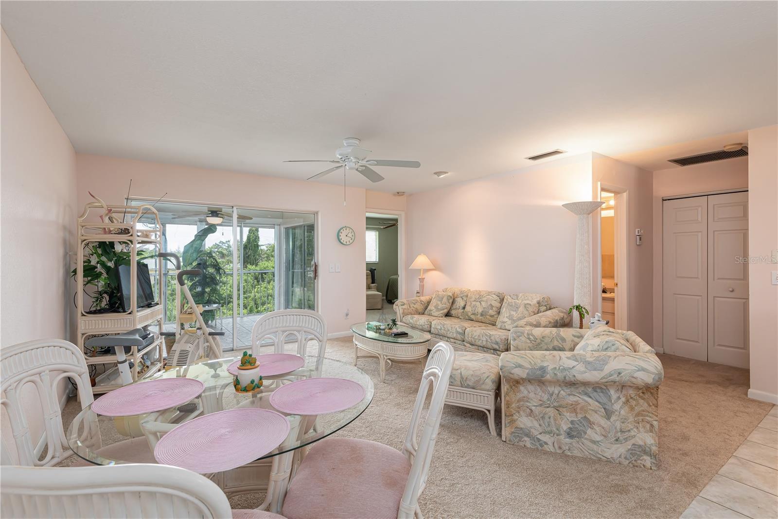 Photo 4 of 2735 MAGDALINA DR #2D
