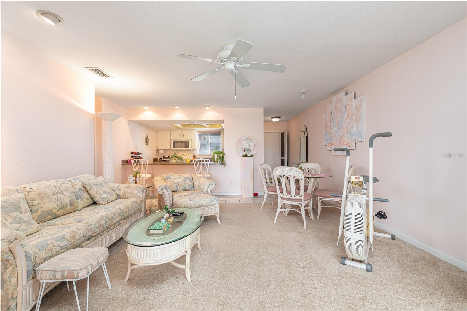 Photo 6 of 2735 MAGDALINA DR #2D