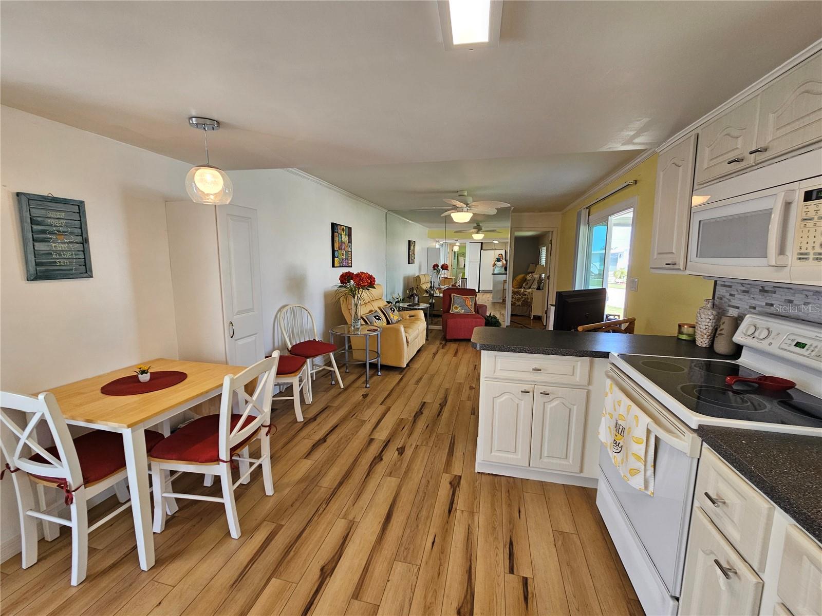 Photo 6 of 525 BLACKBURN BLVD