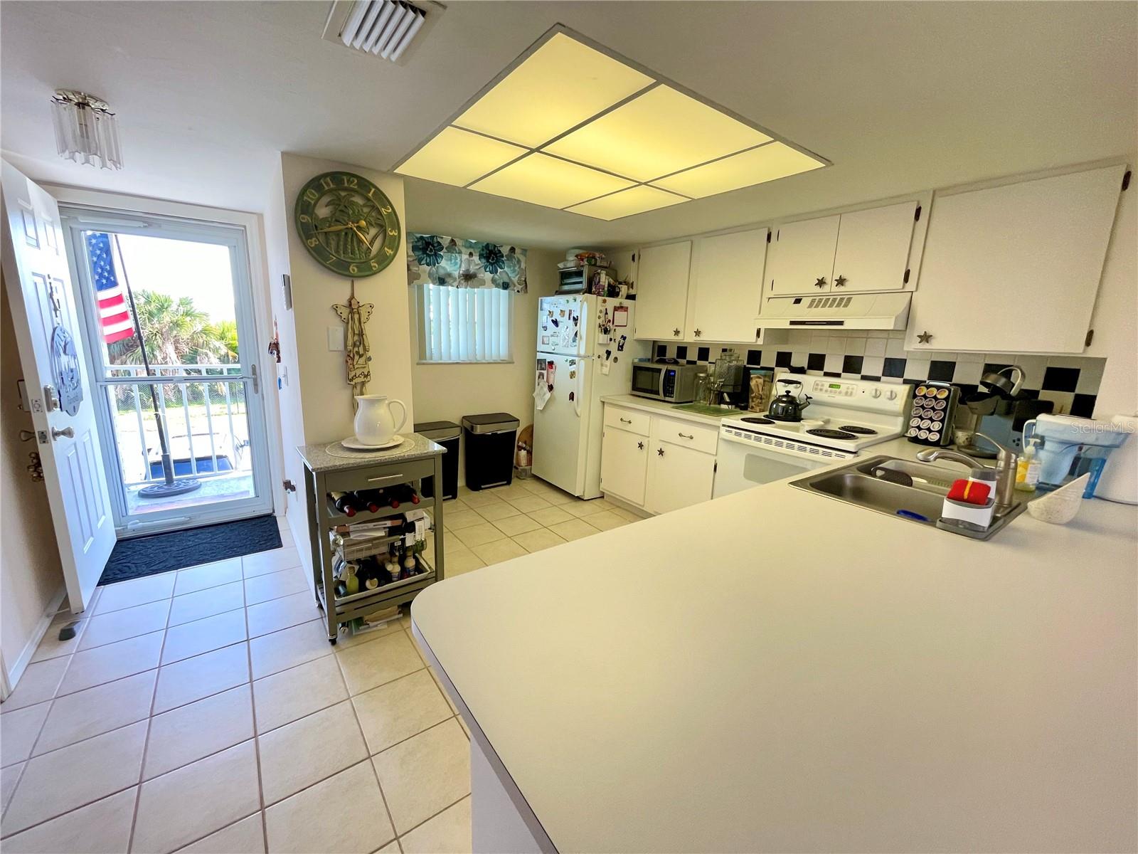 Photo 5 of 3310 LOVELAND BLVD #606