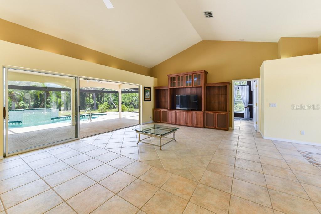 Photo 5 of 16681 ACAPULCO RD