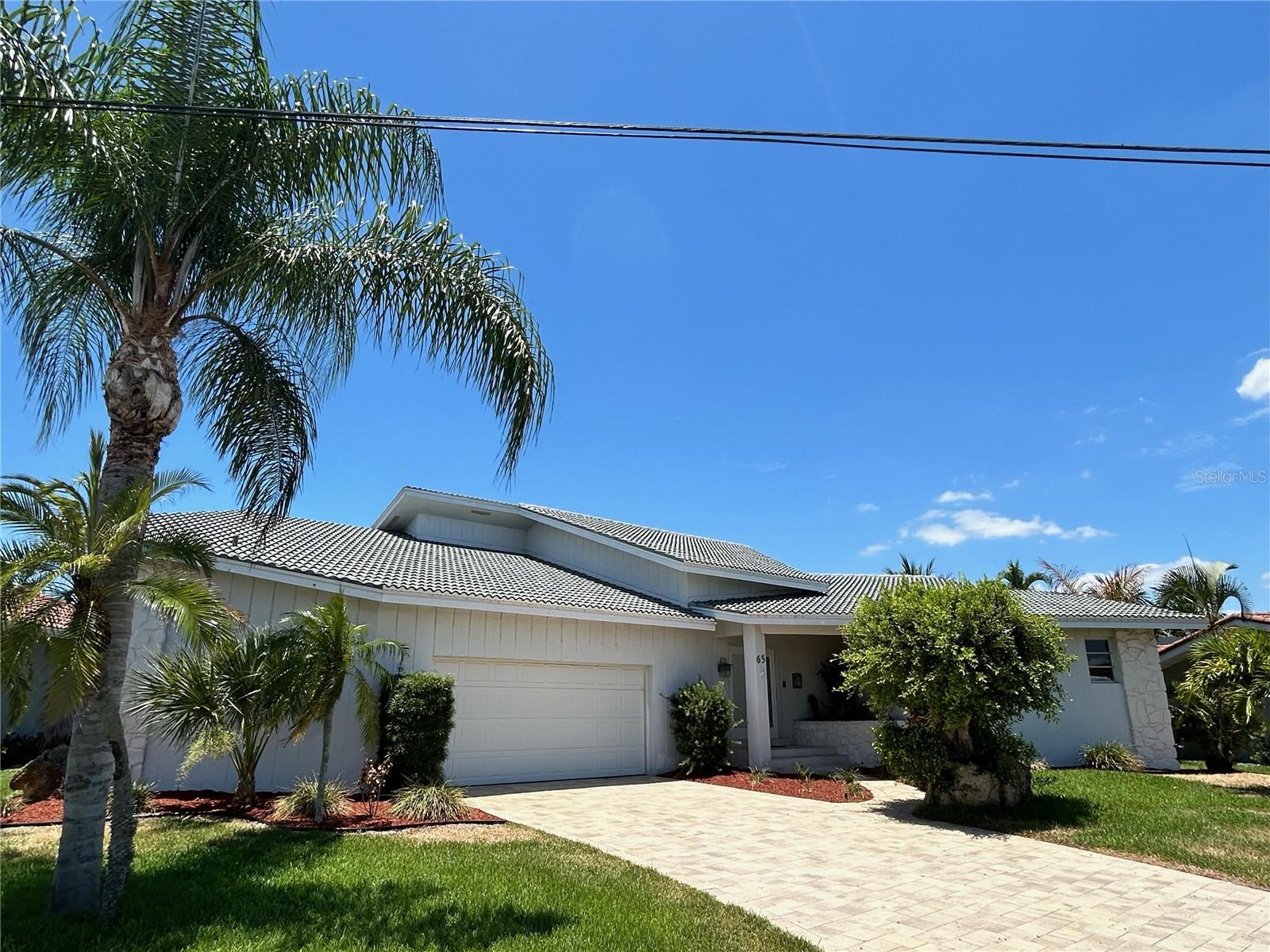 Photo of 65 OCEAN DR