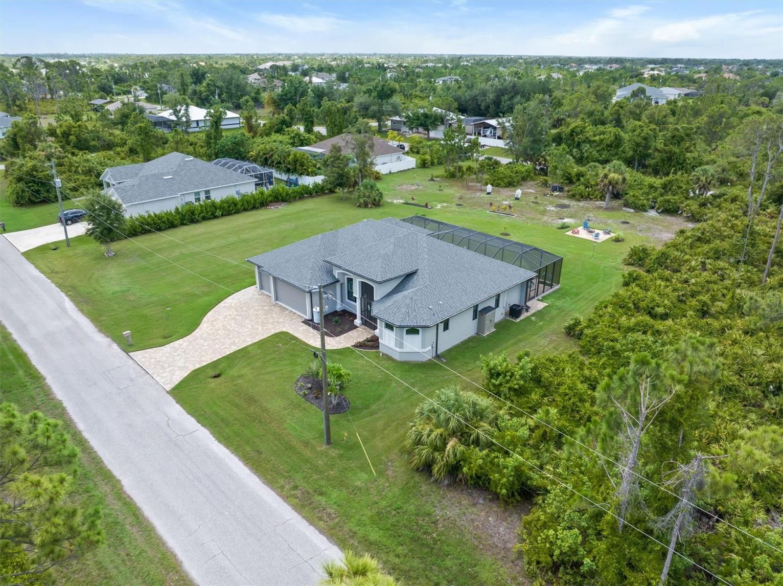 Photo 4 of 14041 CLARISSA LN