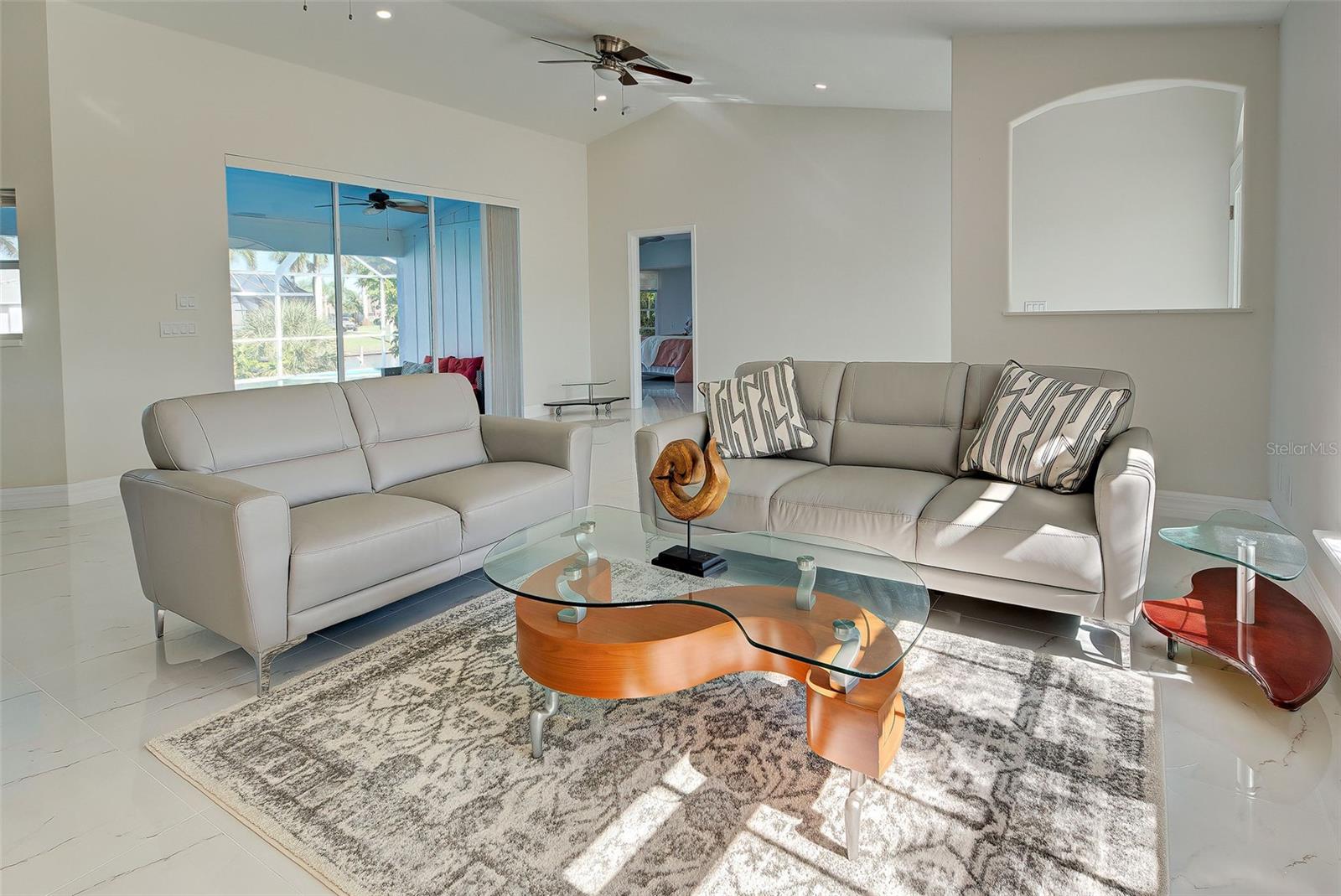 Photo 6 of 9310 ROSEBUD CIR