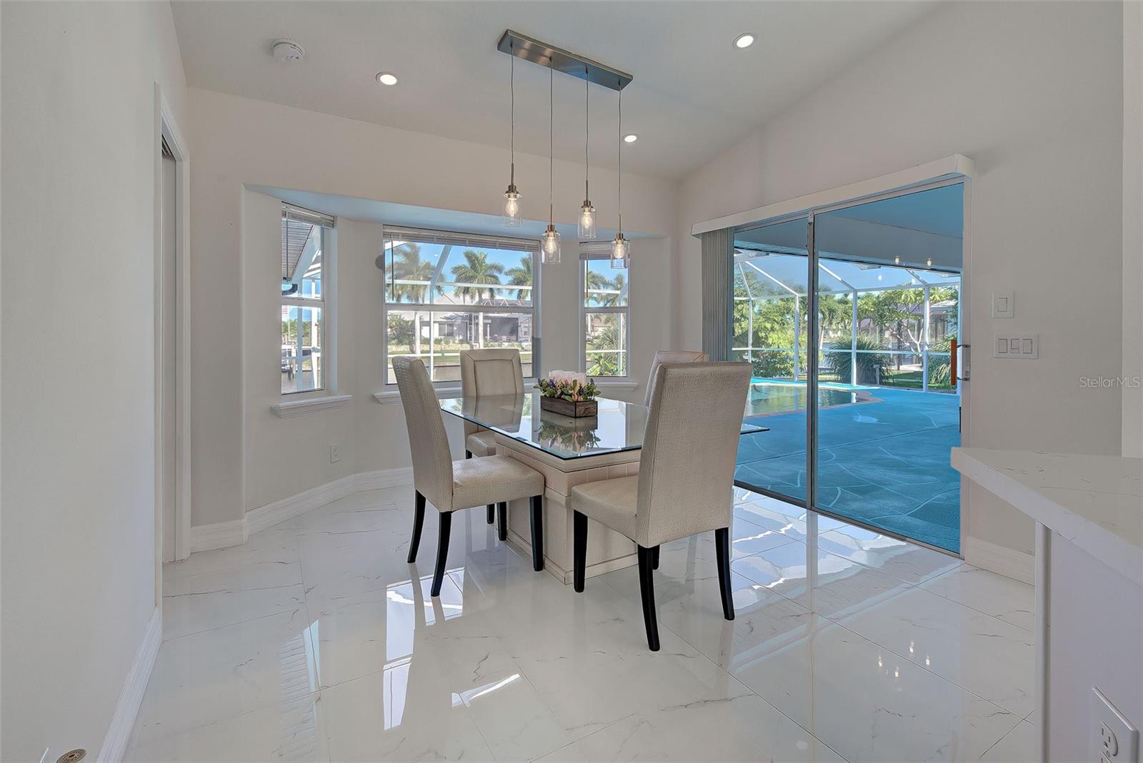 Photo 7 of 9310 ROSEBUD CIR