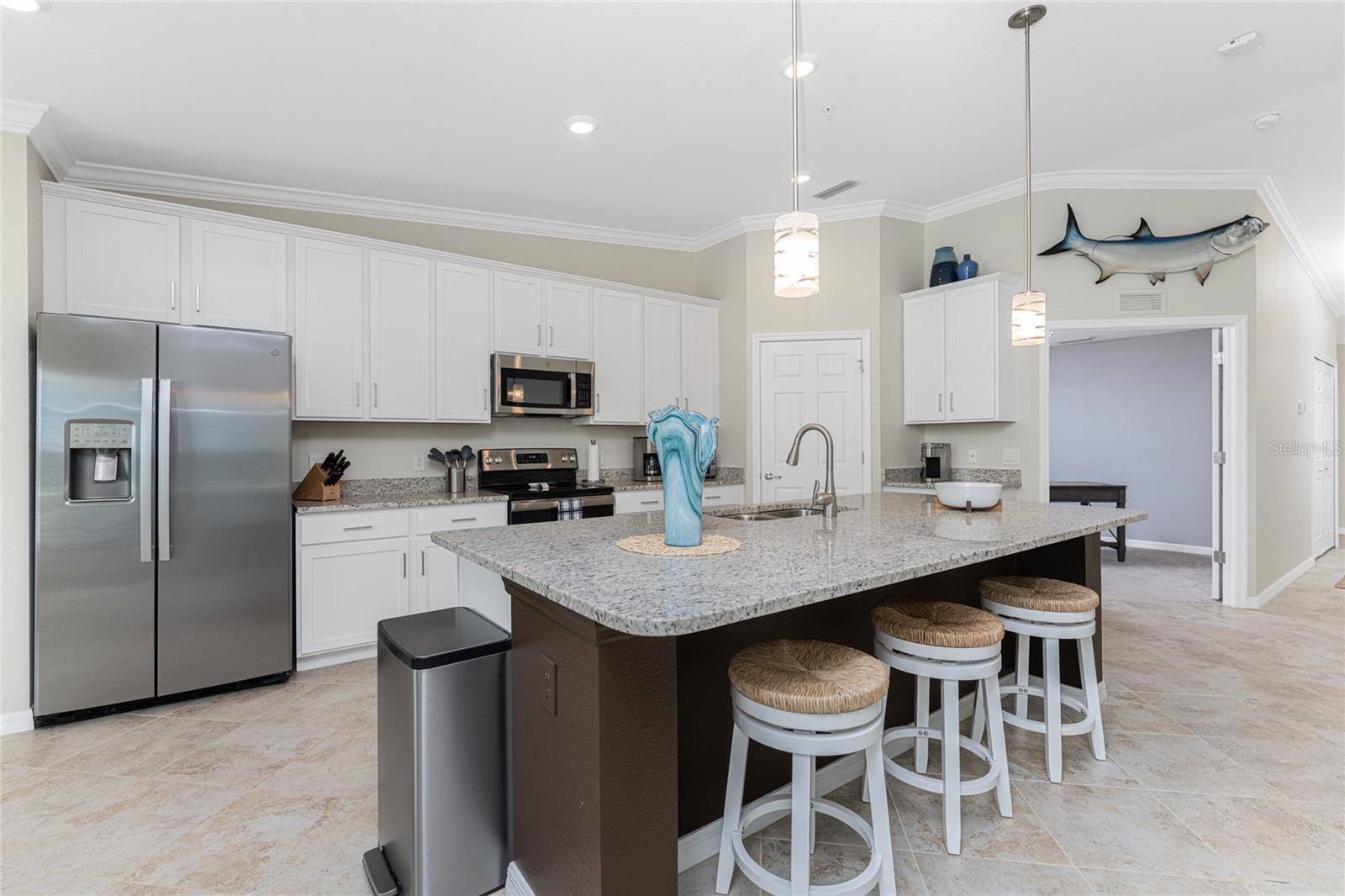 Photo 6 of 14050 HERITAGE LANDING BLVD #223